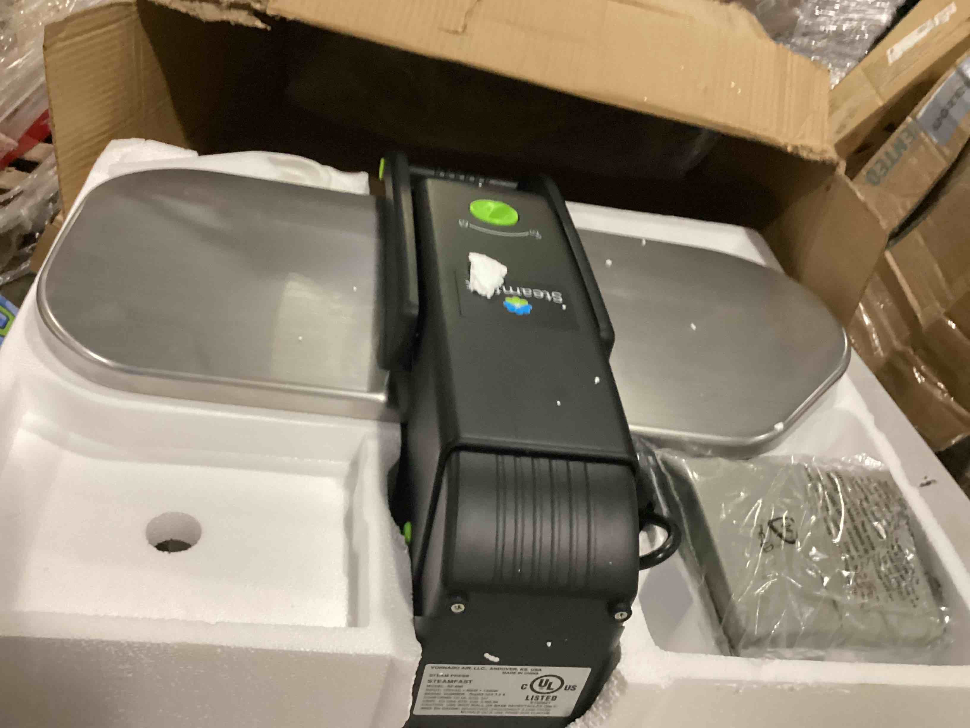 https://s3.amazonaws.com/lotting-images-prod/bidfta/RED5770947_1718823022524.jpeg
