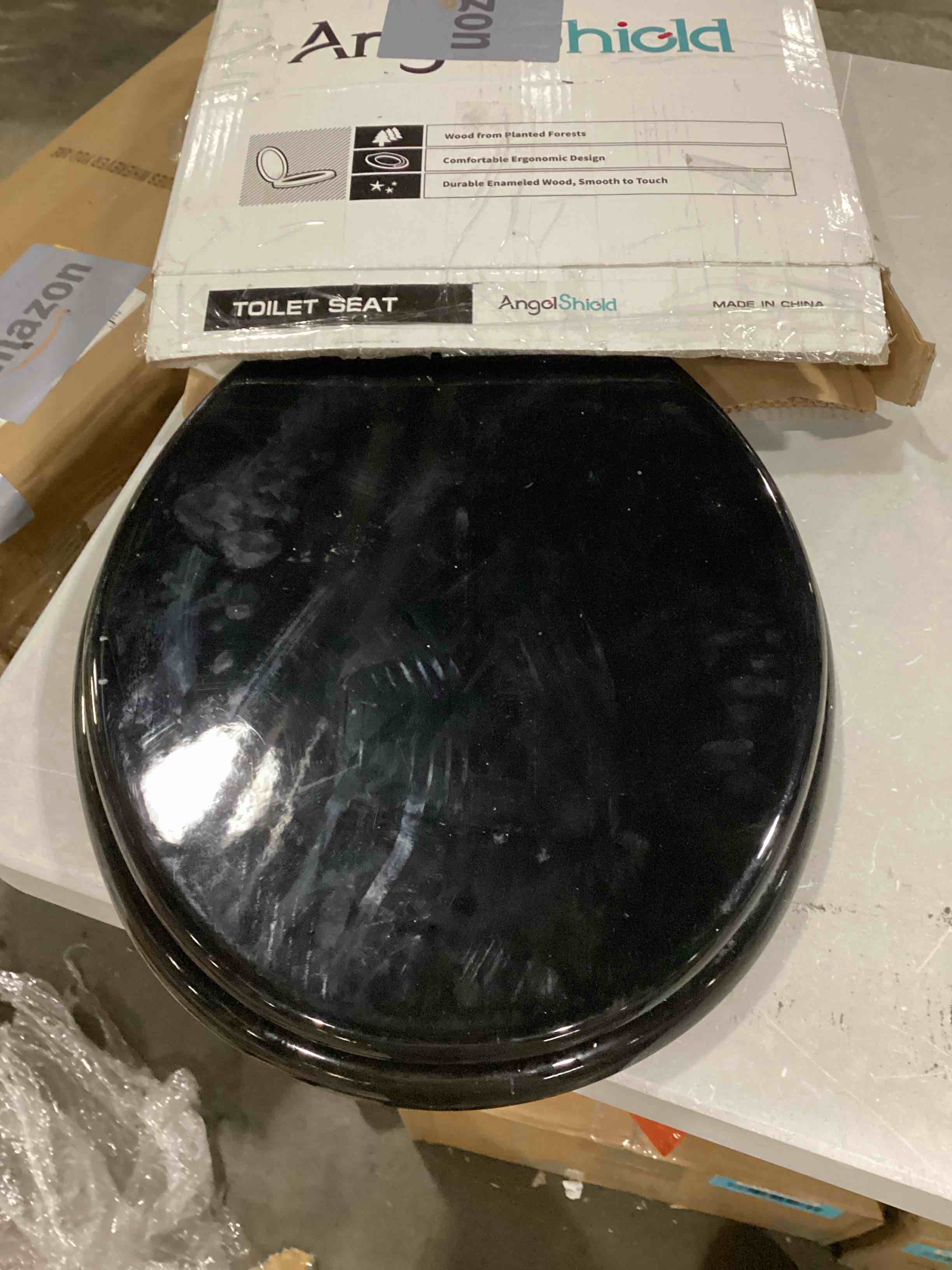 https://s3.amazonaws.com/lotting-images-prod/bidfta/RED5771172_1718982438918.jpeg