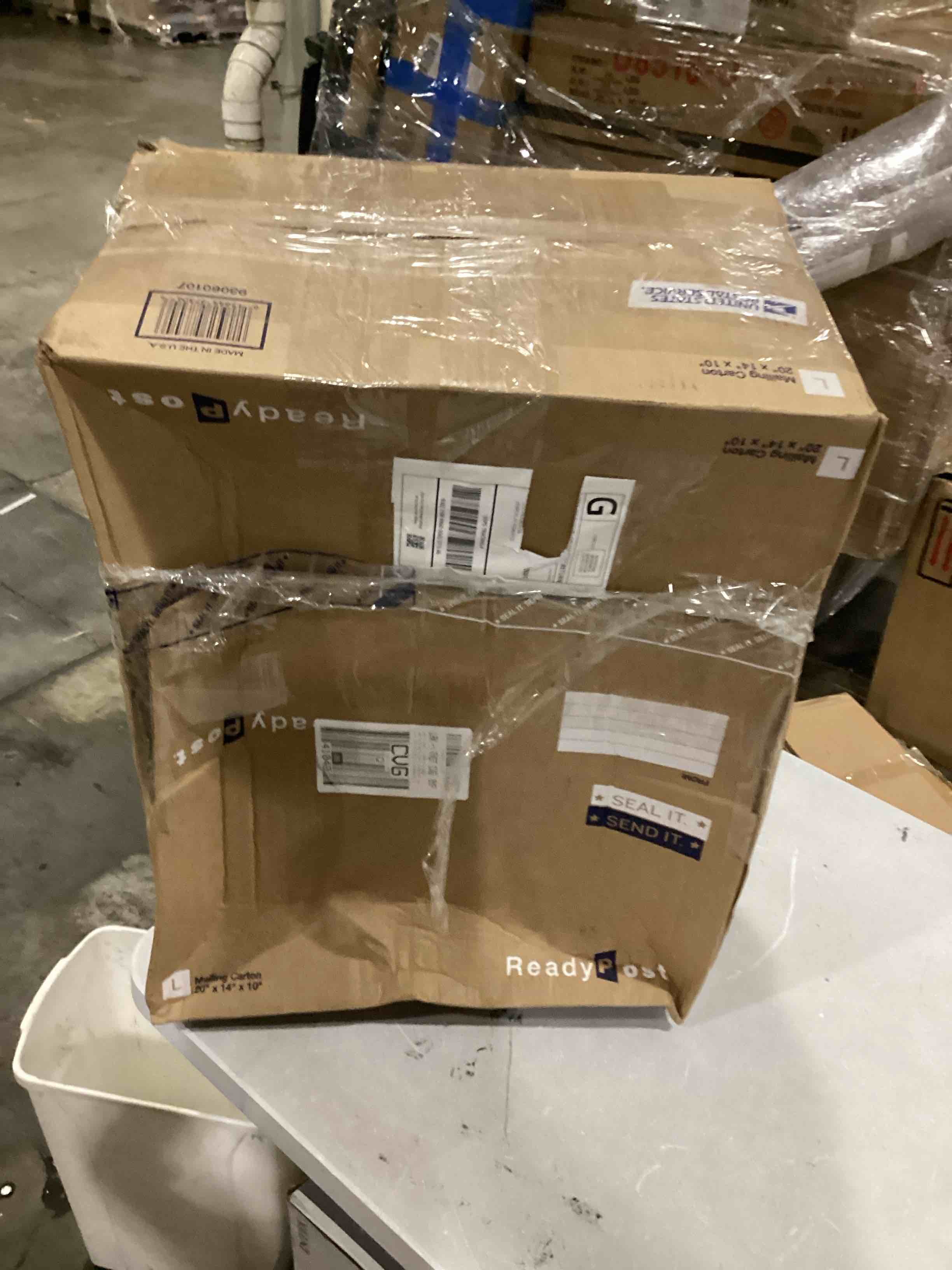 https://s3.amazonaws.com/lotting-images-prod/bidfta/RED5772105_1719493973019.jpeg