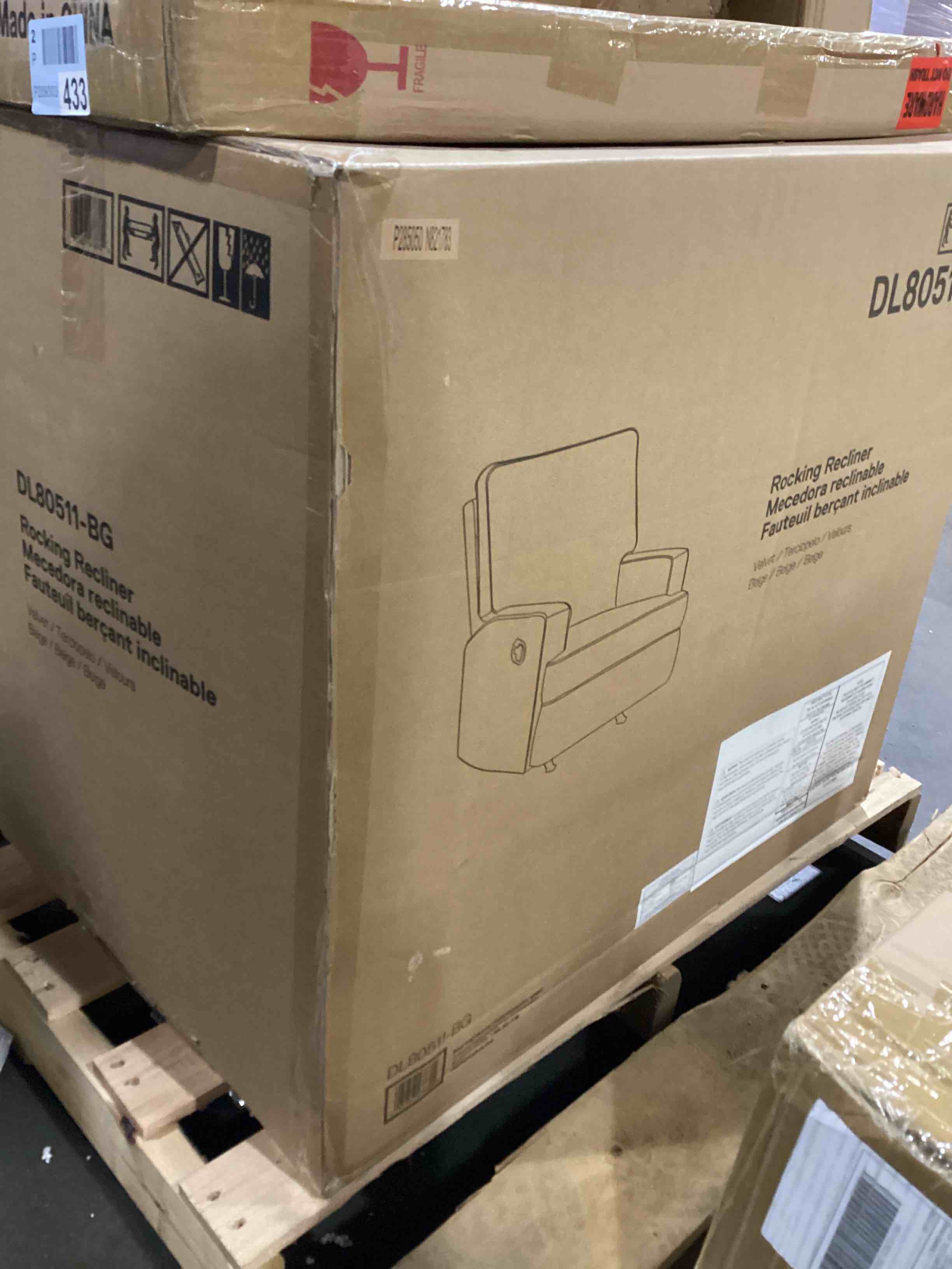 https://s3.amazonaws.com/lotting-images-prod/bidfta/RED5773055_1721308830088.jpeg