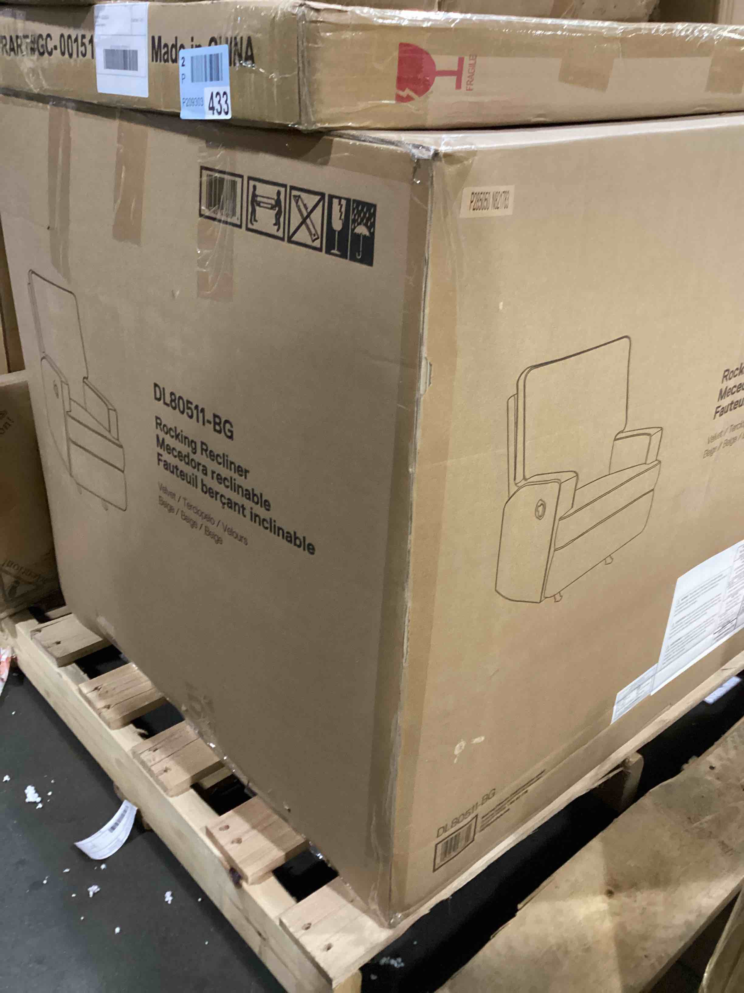 https://s3.amazonaws.com/lotting-images-prod/bidfta/RED5773055_1721308831957.jpeg