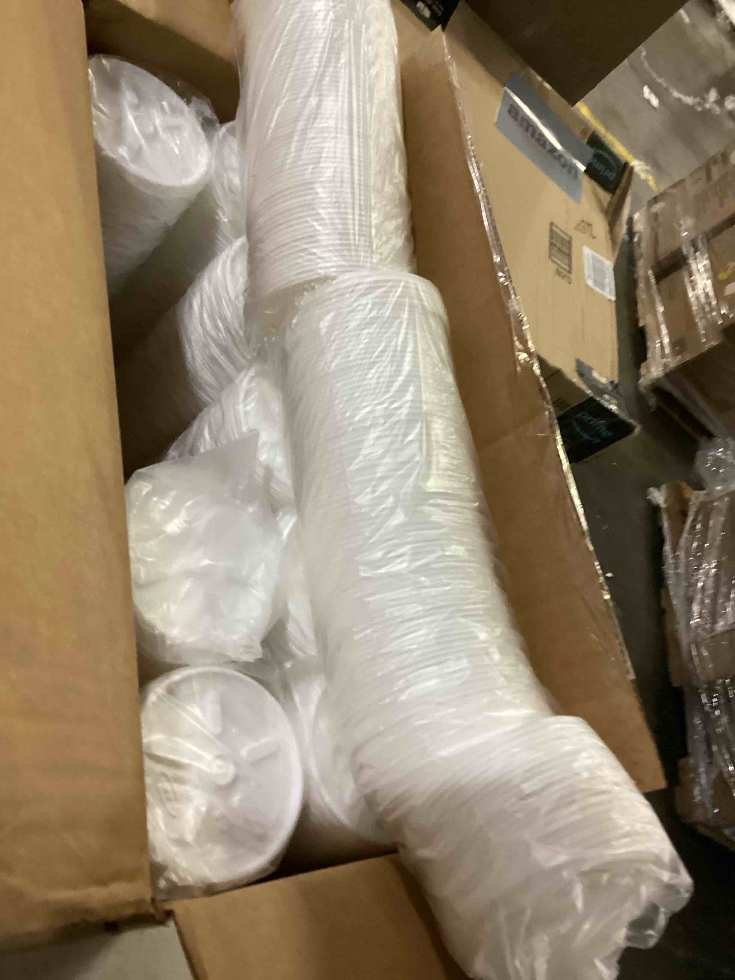 https://s3.amazonaws.com/lotting-images-prod/bidfta/RED5773129_1721327166708.jpeg