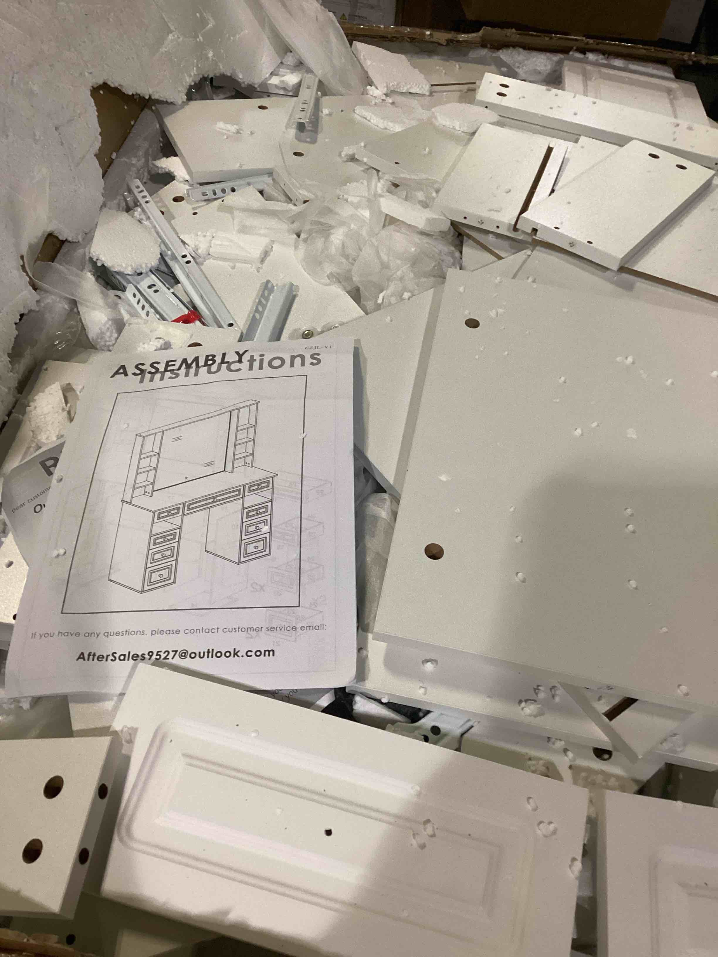 https://s3.amazonaws.com/lotting-images-prod/bidfta/RED5773487_1721908670300.jpeg