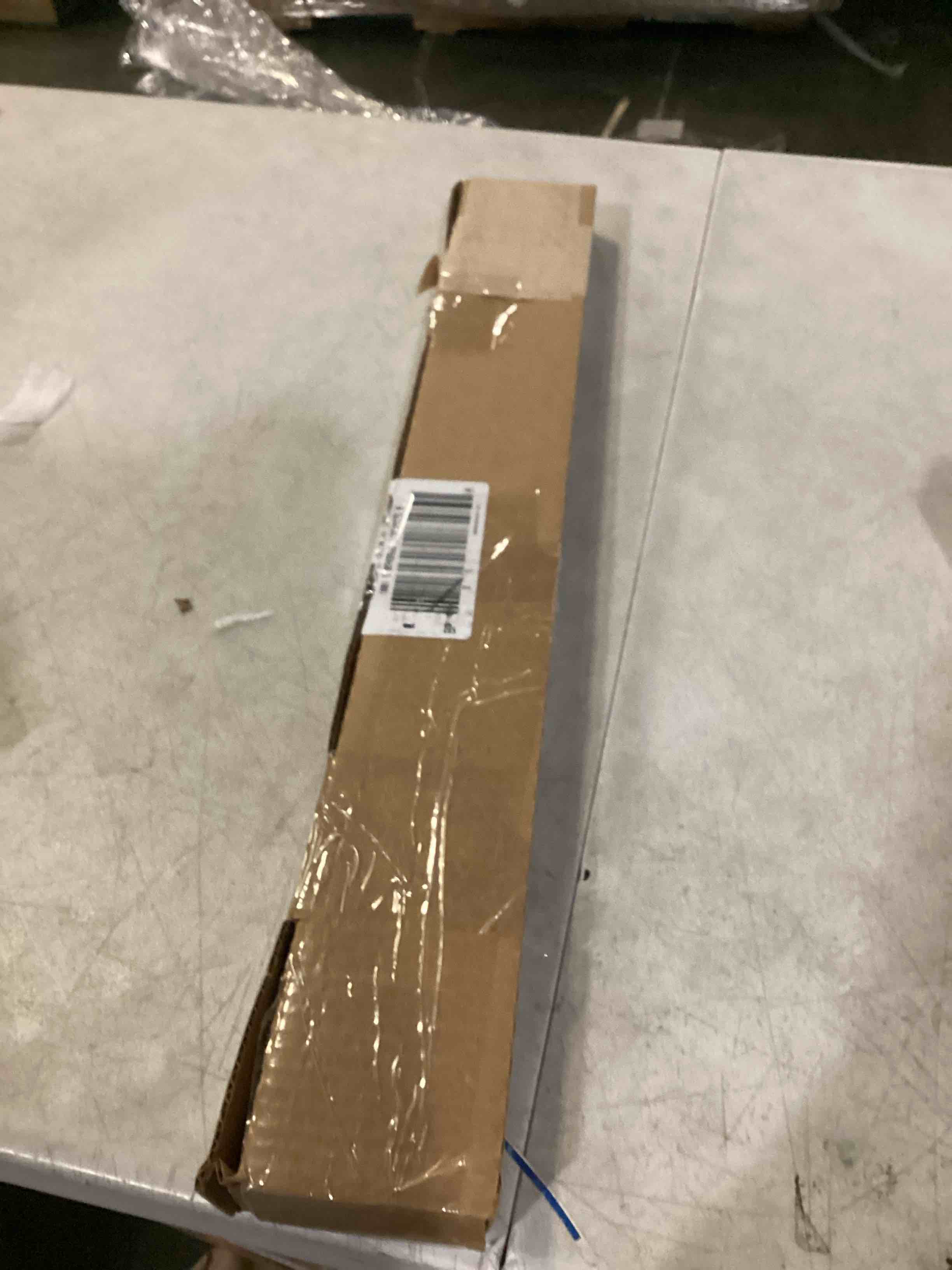 https://s3.amazonaws.com/lotting-images-prod/bidfta/RED5773750_1722015649915.jpeg