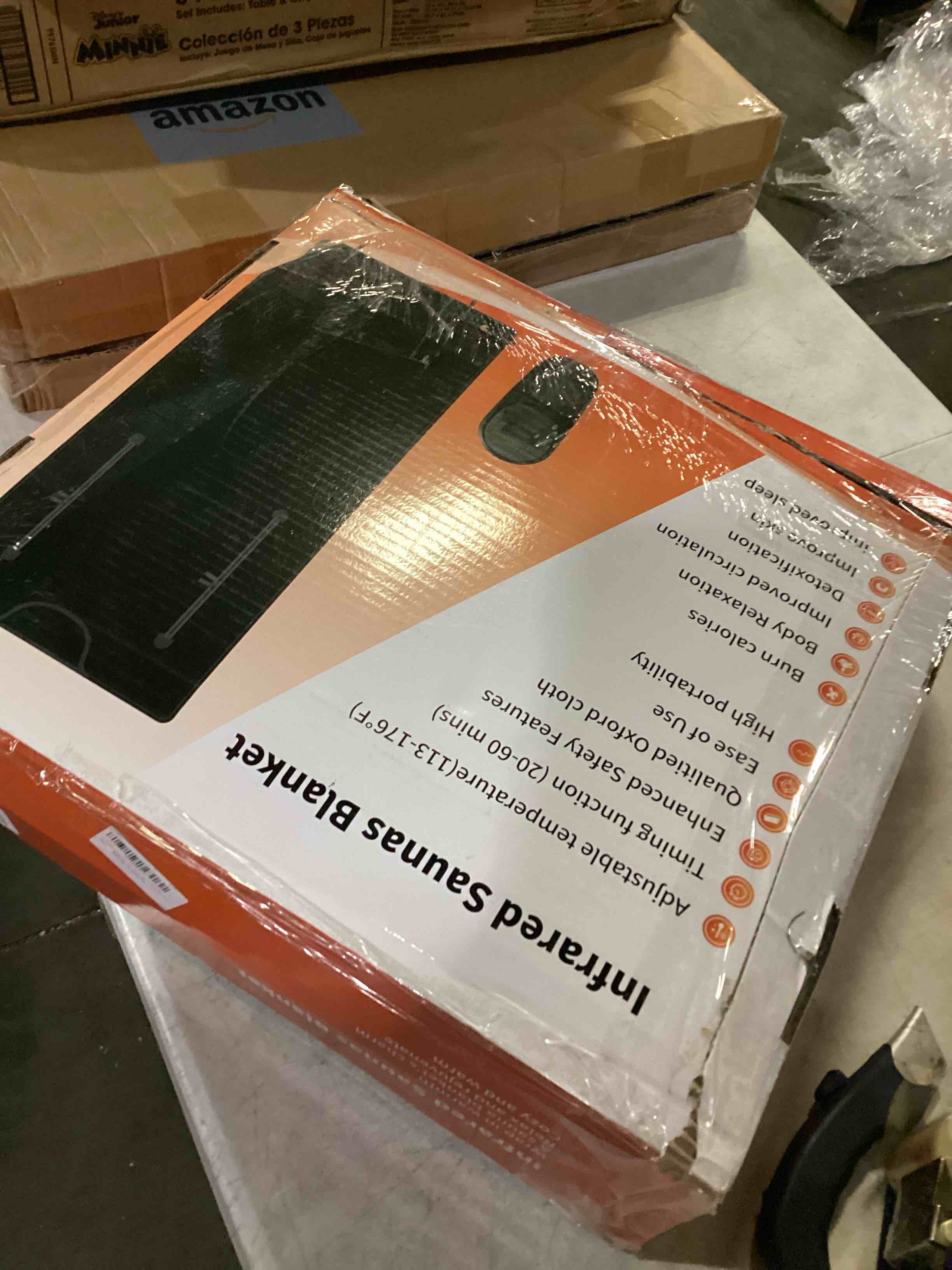 https://s3.amazonaws.com/lotting-images-prod/bidfta/RED5773762_1722018810459.jpeg