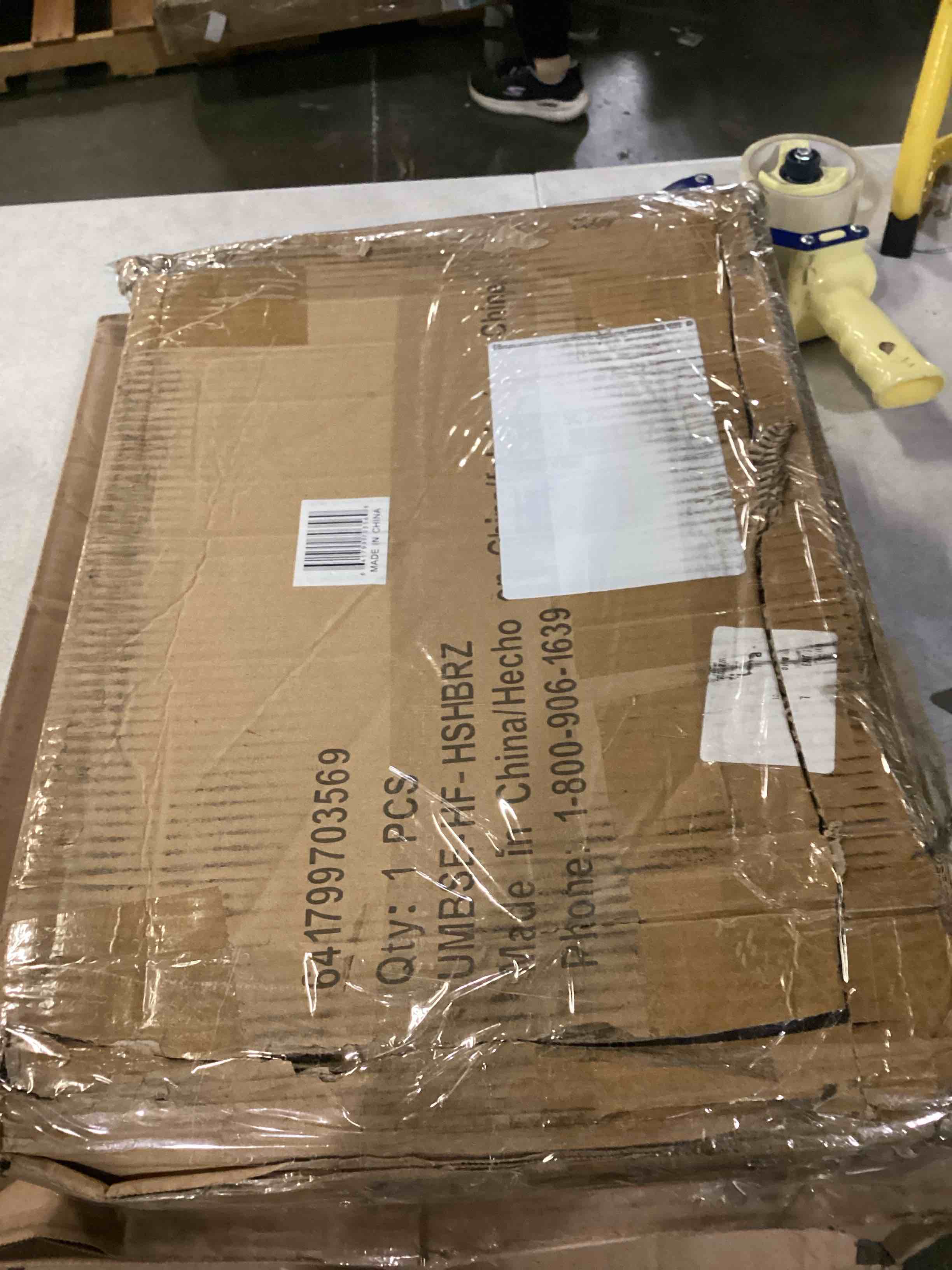 https://s3.amazonaws.com/lotting-images-prod/bidfta/RED5773776_1722020959977.jpeg