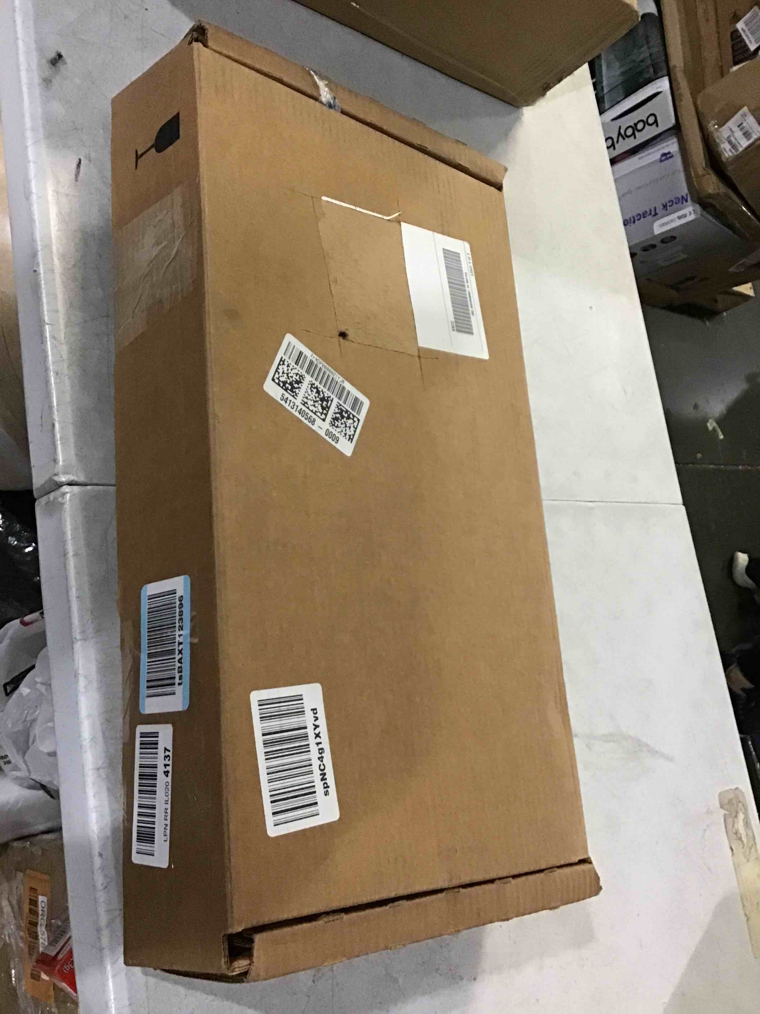 https://s3.amazonaws.com/lotting-images-prod/bidfta/RED5774132_1718980277659.jpeg