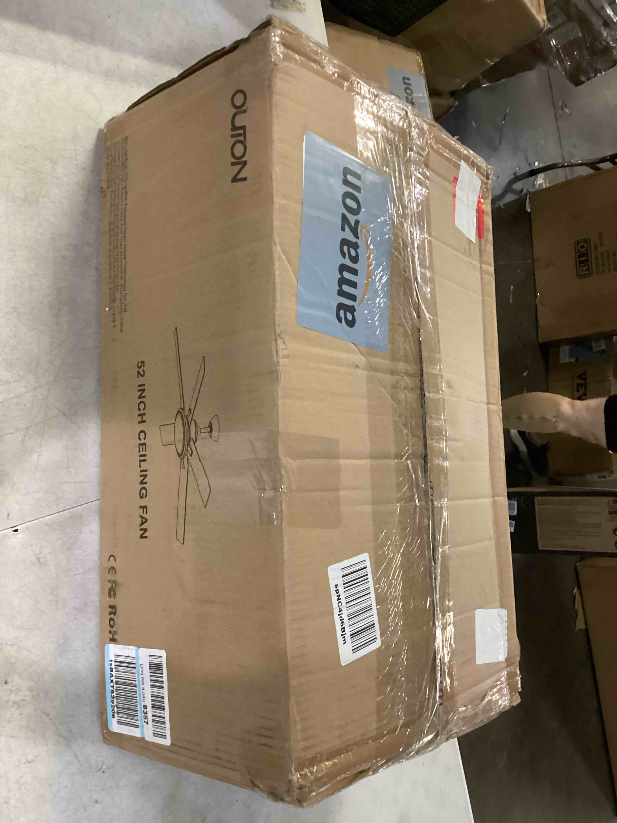 https://s3.amazonaws.com/lotting-images-prod/bidfta/RED5774291_1719247874339.jpeg