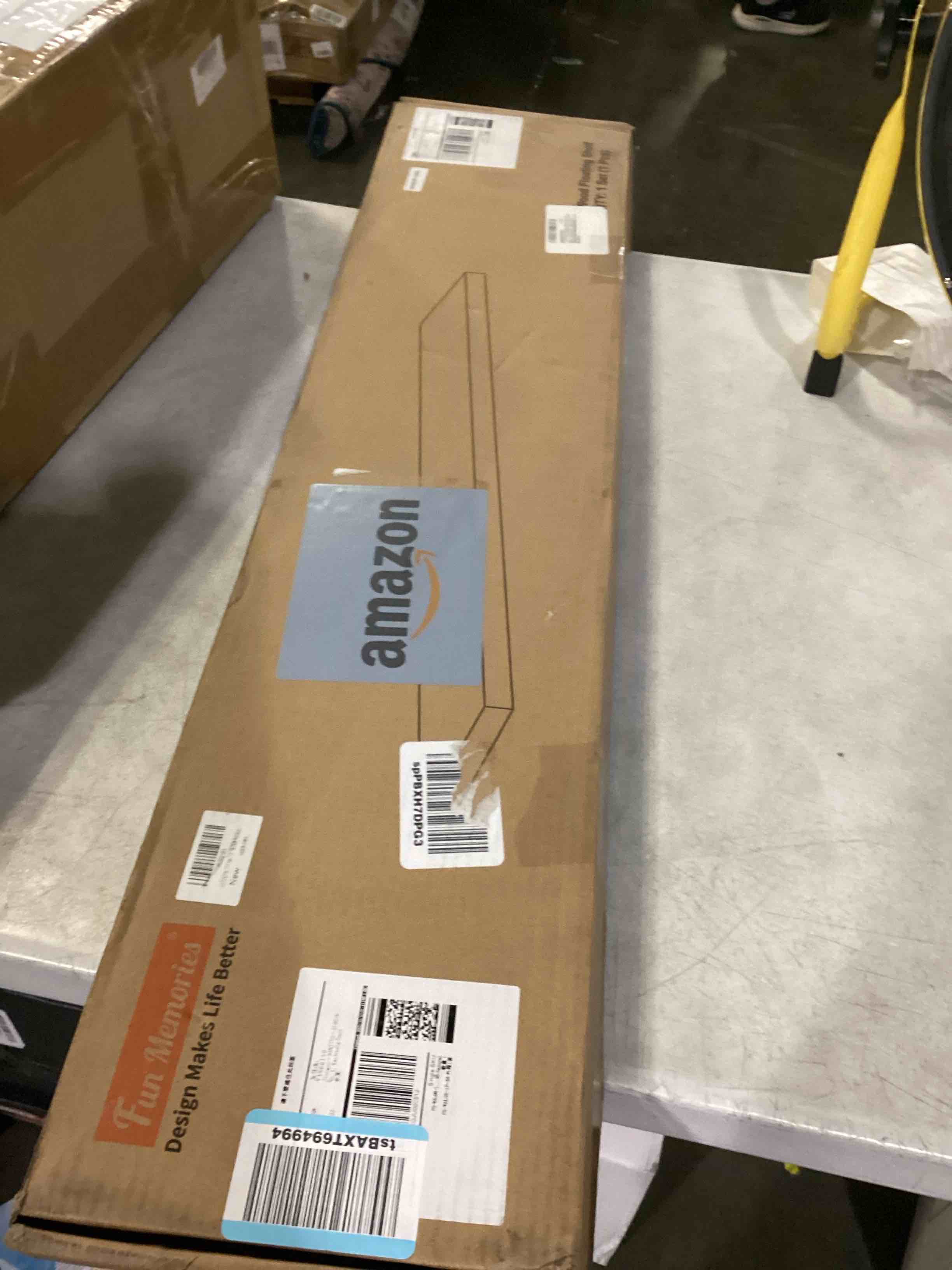 https://s3.amazonaws.com/lotting-images-prod/bidfta/RED5775435_1720619723320.jpeg