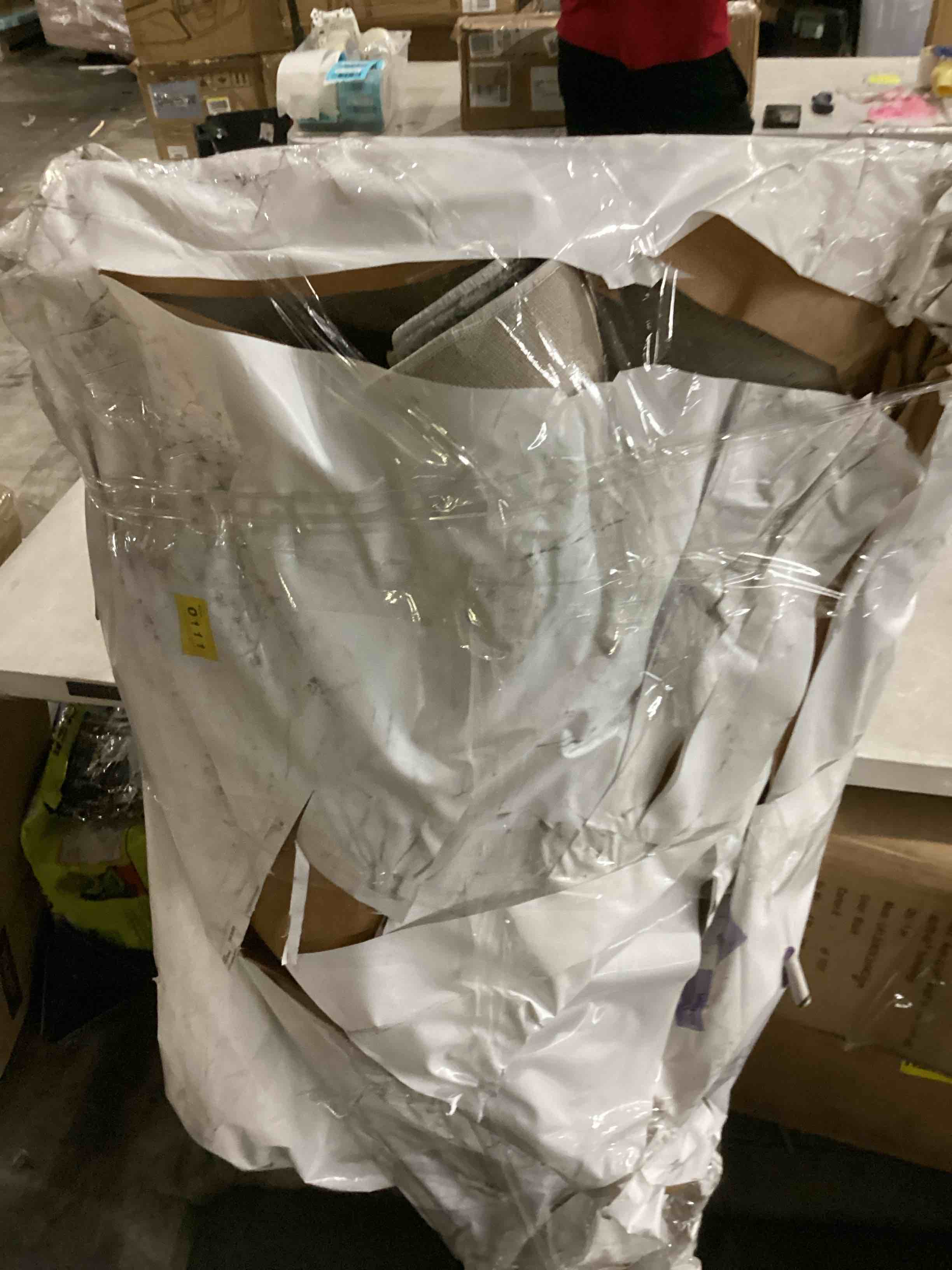 Swindle Abstract Grey/Gold Area Rug