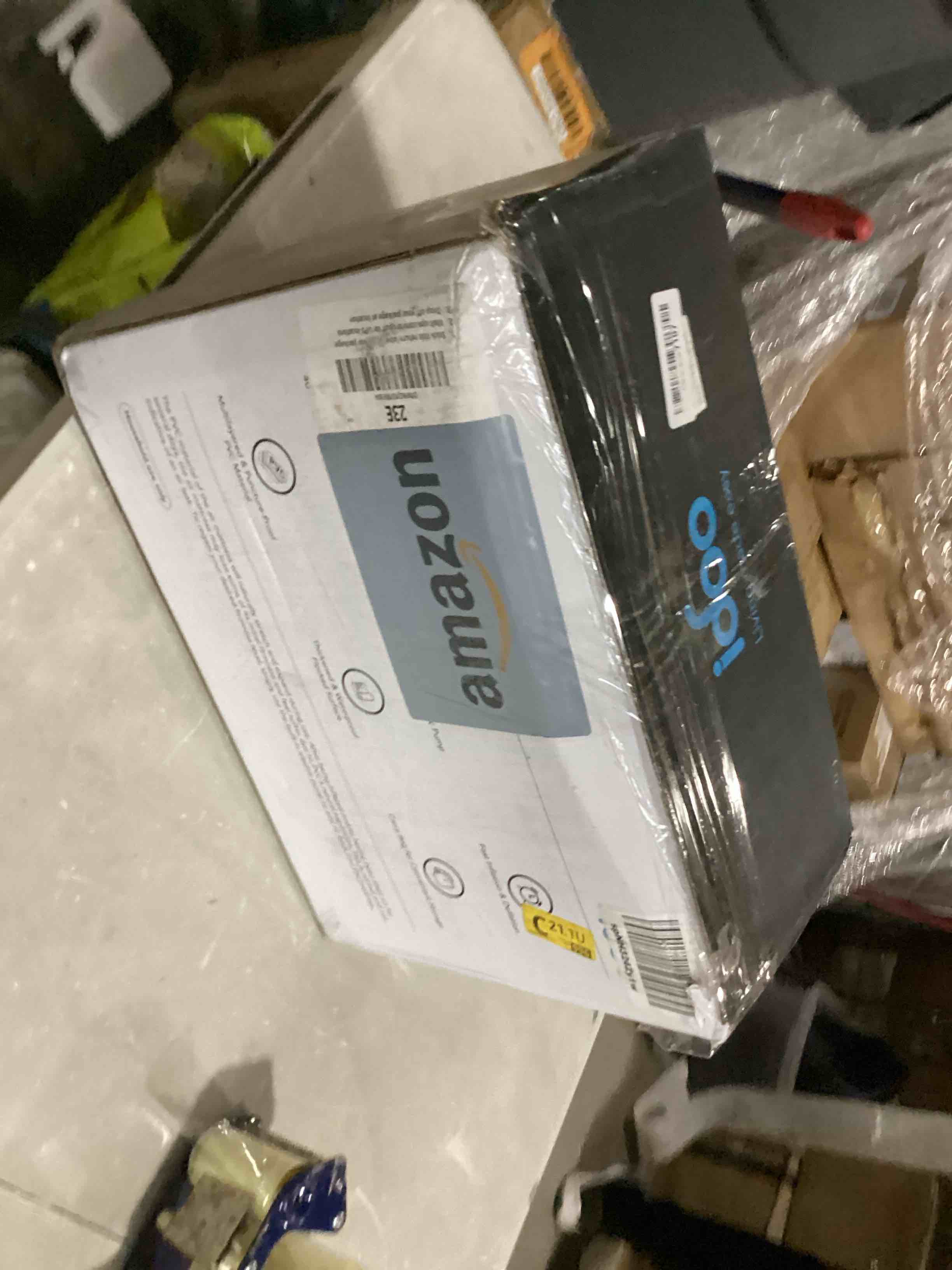 https://s3.amazonaws.com/lotting-images-prod/bidfta/RED5776771_1725628132481.jpeg