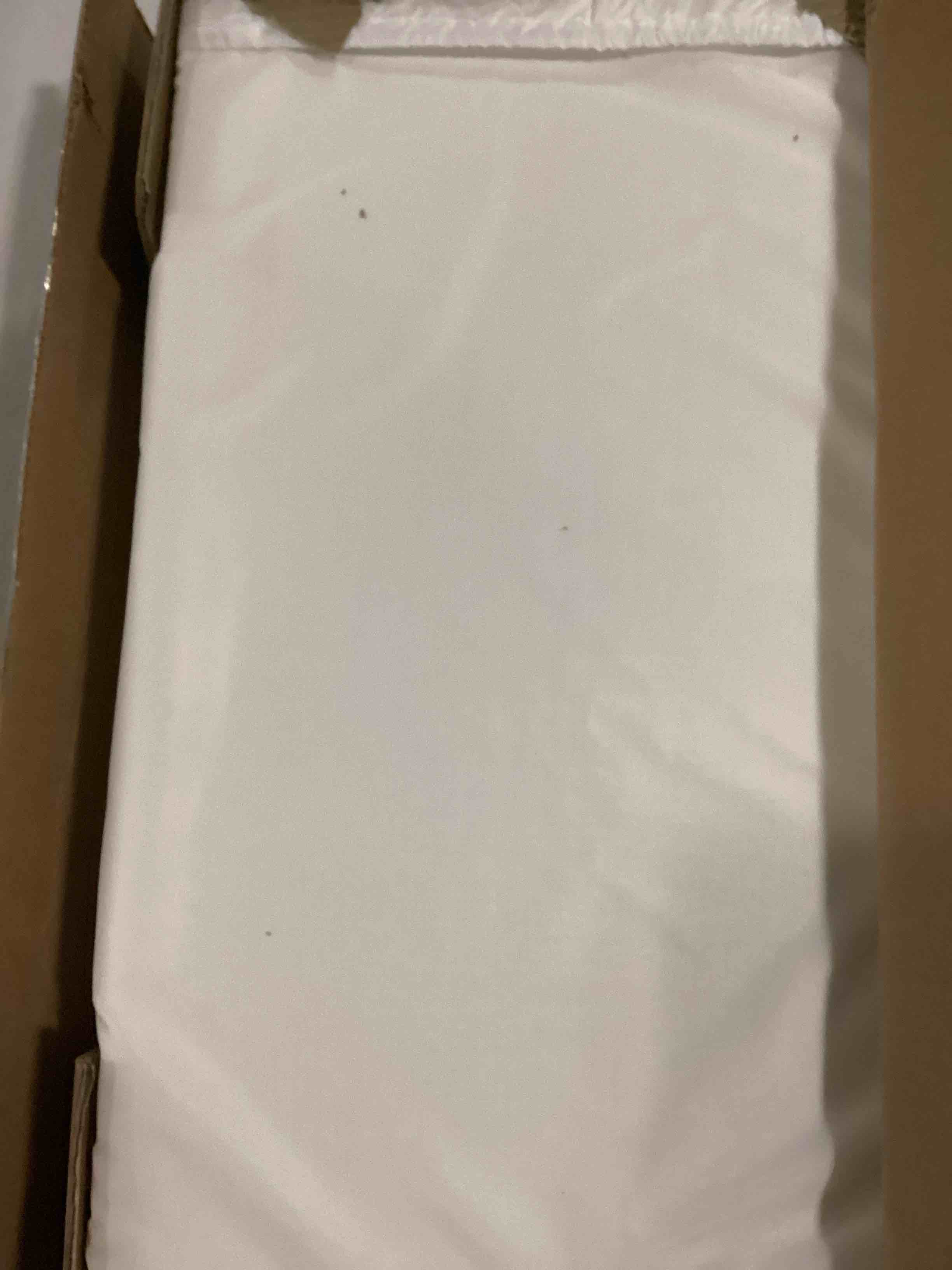 https://s3.amazonaws.com/lotting-images-prod/bidfta/RED5777192_1721734170256.jpeg