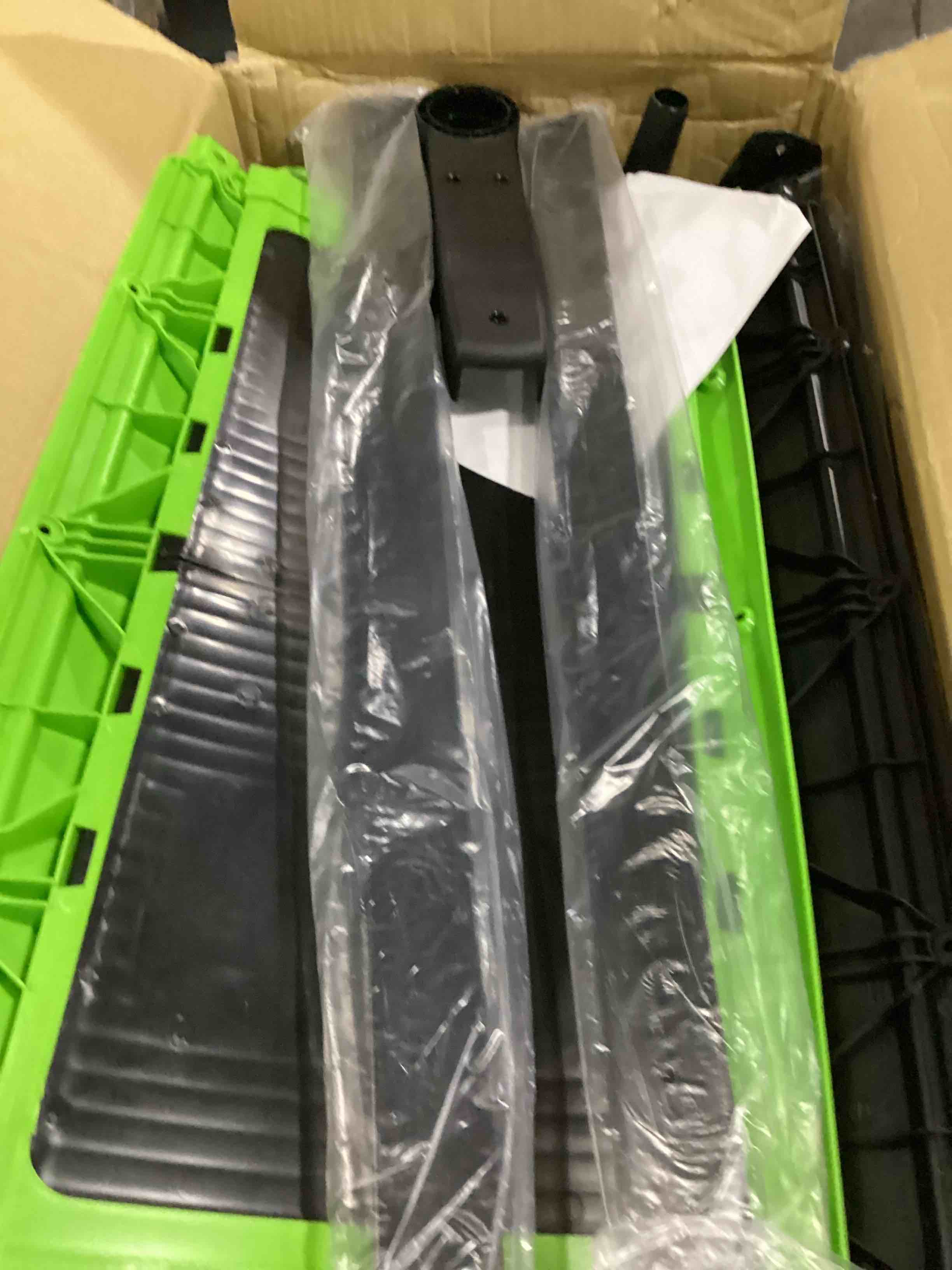 https://s3.amazonaws.com/lotting-images-prod/bidfta/RED5777438_1721999145365.jpeg