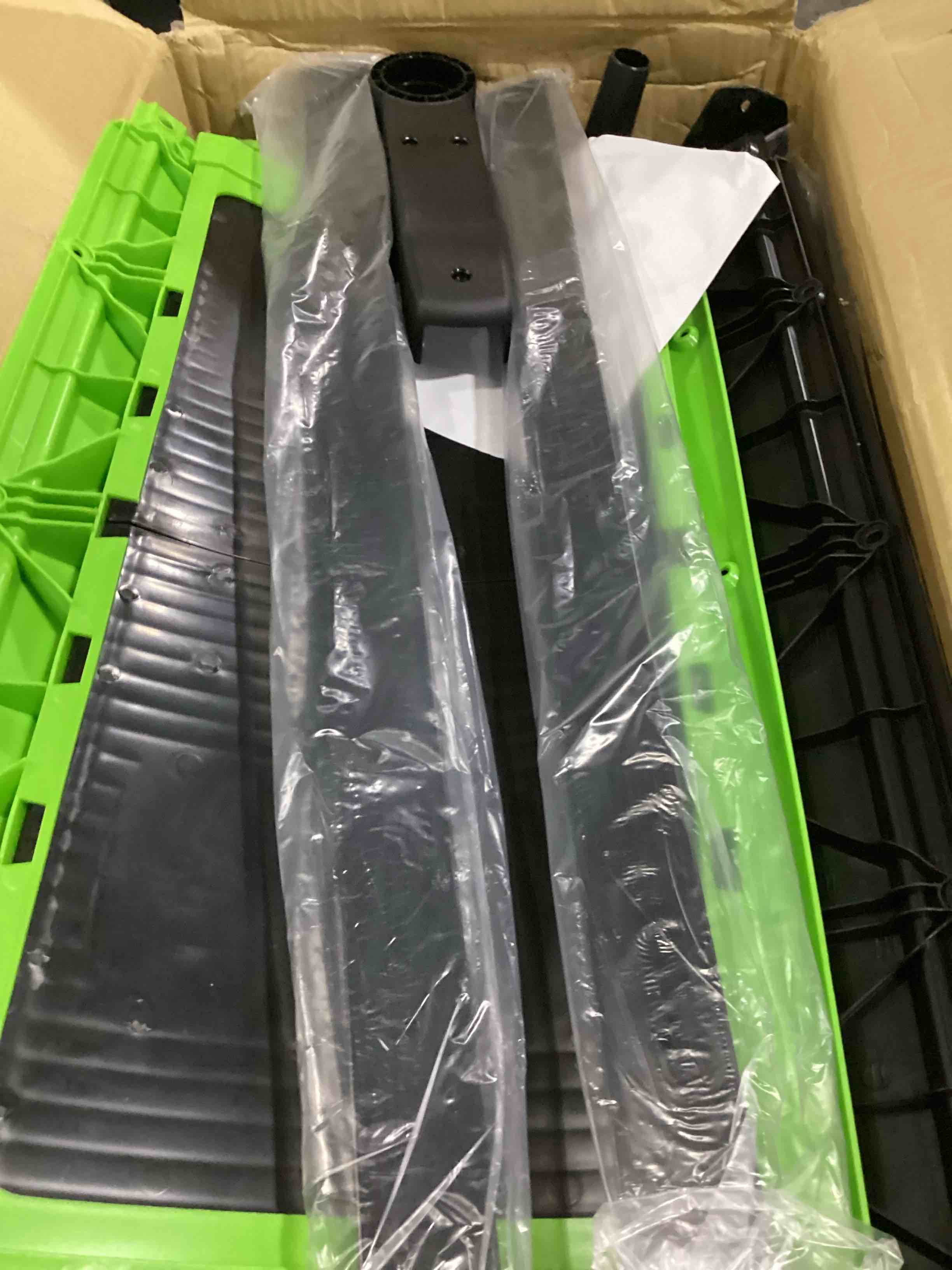 https://s3.amazonaws.com/lotting-images-prod/bidfta/RED5777438_1721999147494.jpeg