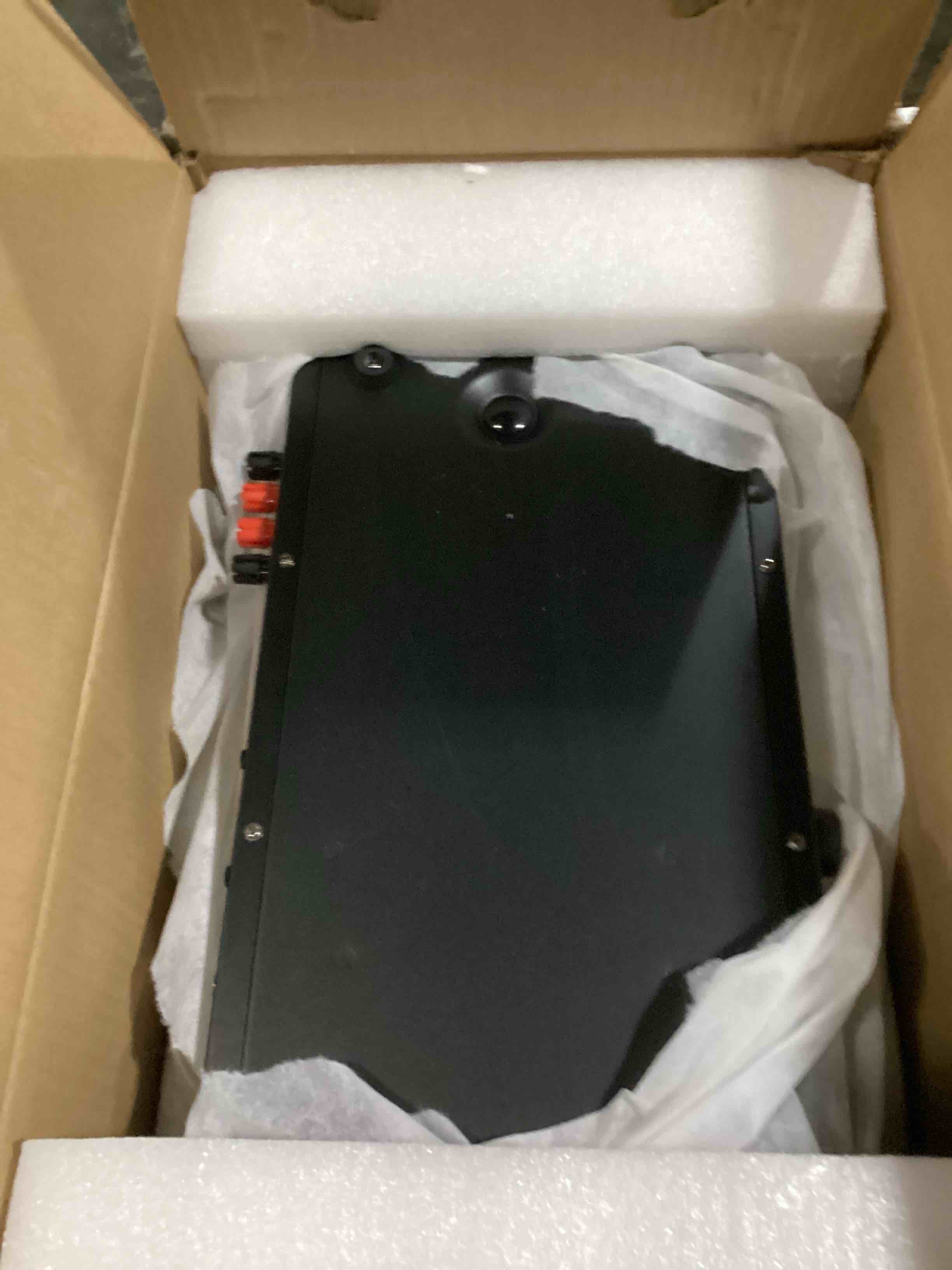 https://s3.amazonaws.com/lotting-images-prod/bidfta/RED5777770_1722259727767.jpeg