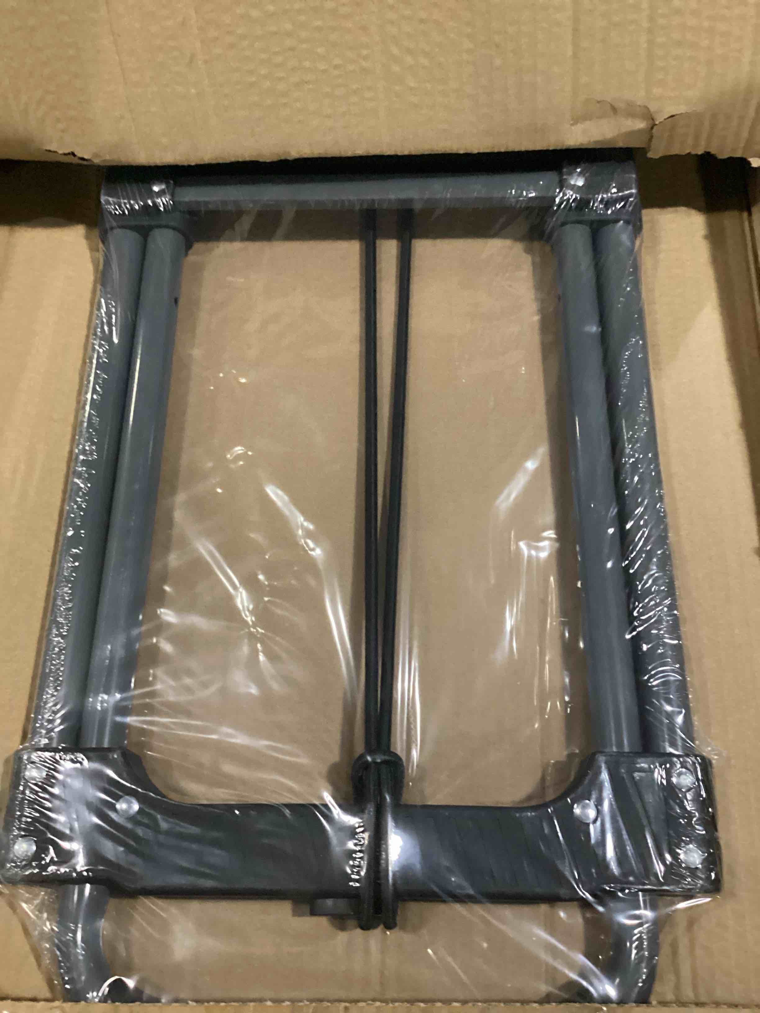 https://s3.amazonaws.com/lotting-images-prod/bidfta/RED5778103_1722619869028.jpeg