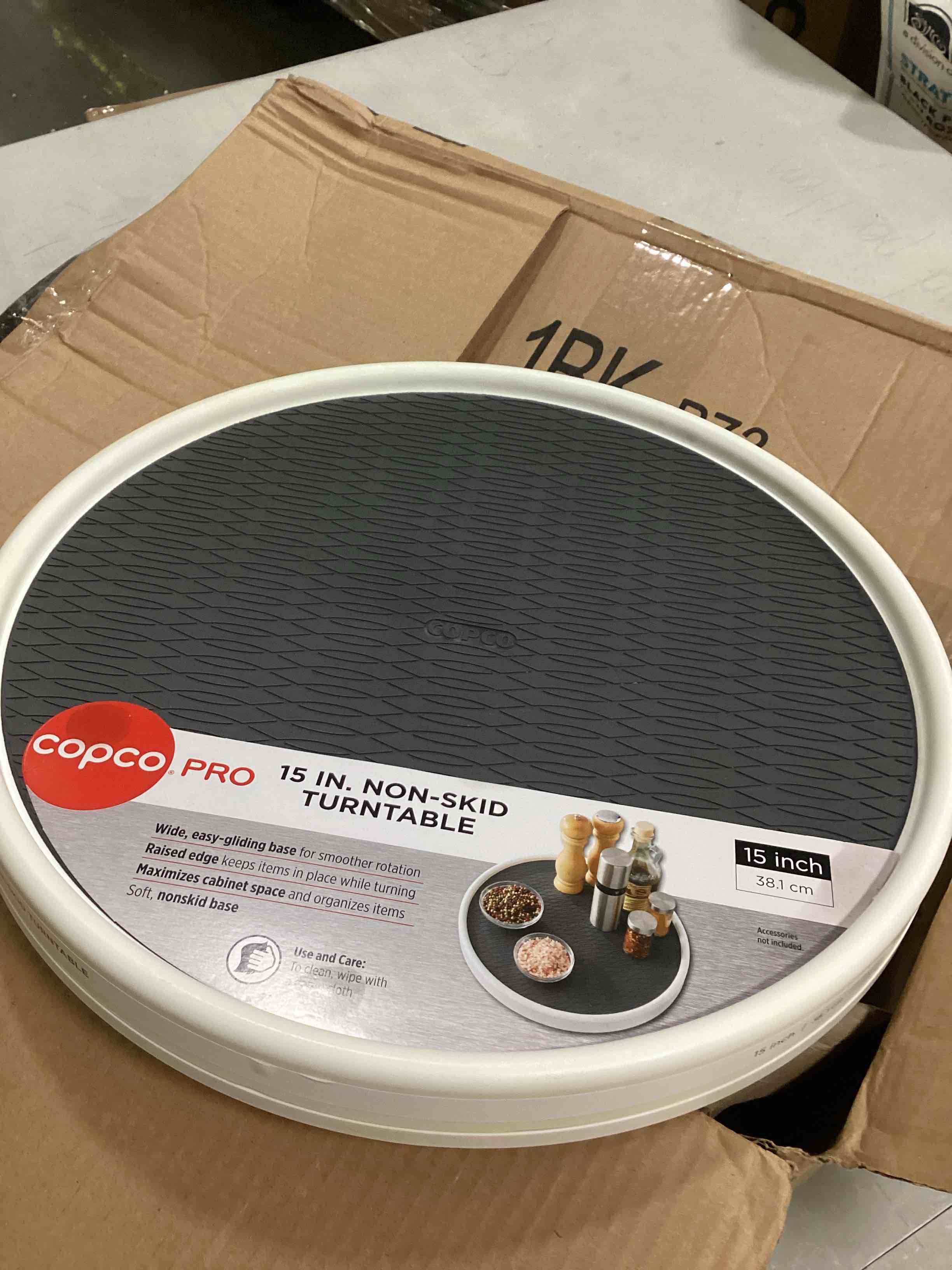 https://s3.amazonaws.com/lotting-images-prod/bidfta/RED5778452_1720013315185.jpeg