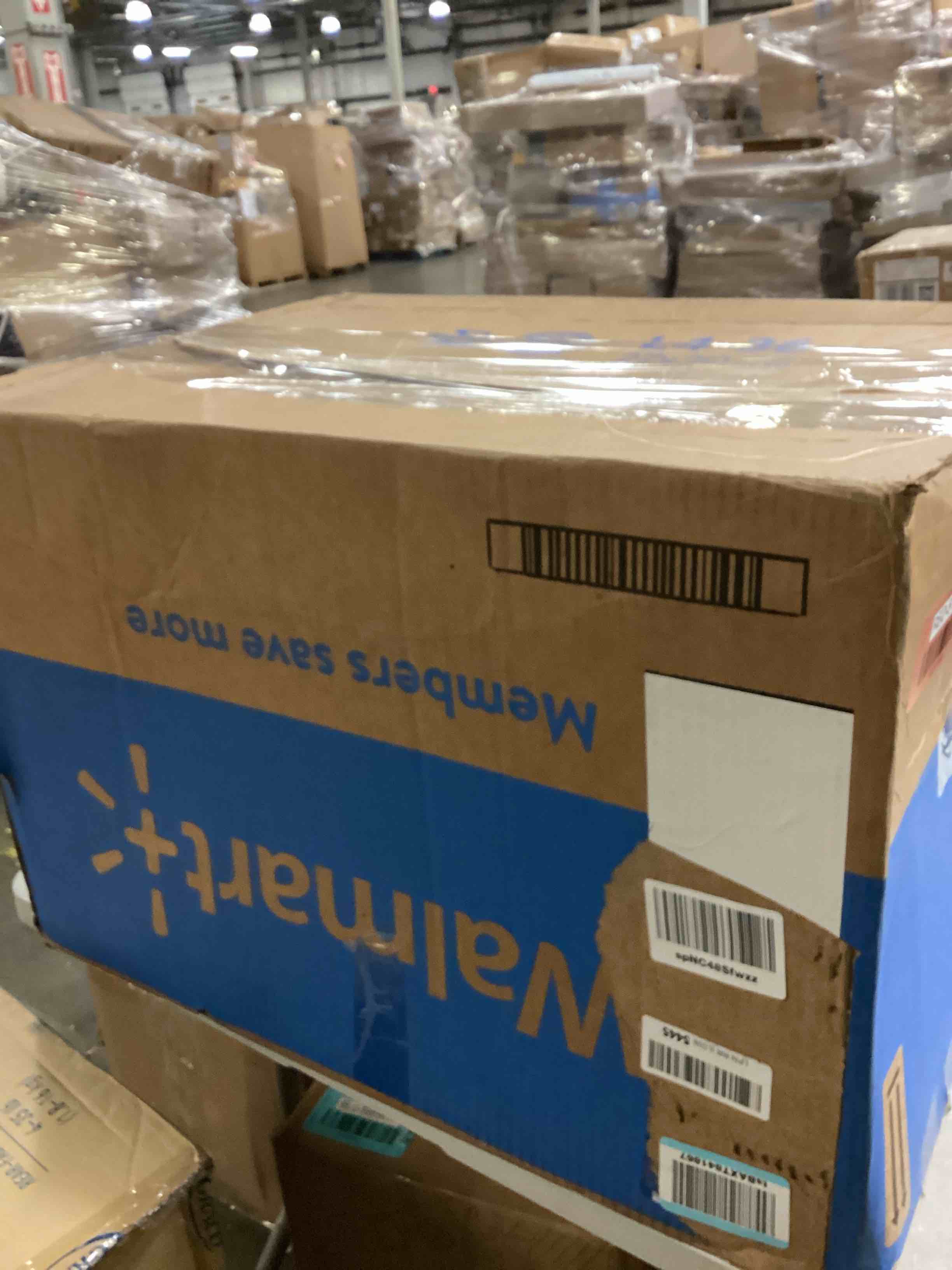 https://s3.amazonaws.com/lotting-images-prod/bidfta/RED5778520_1720027469398.jpeg