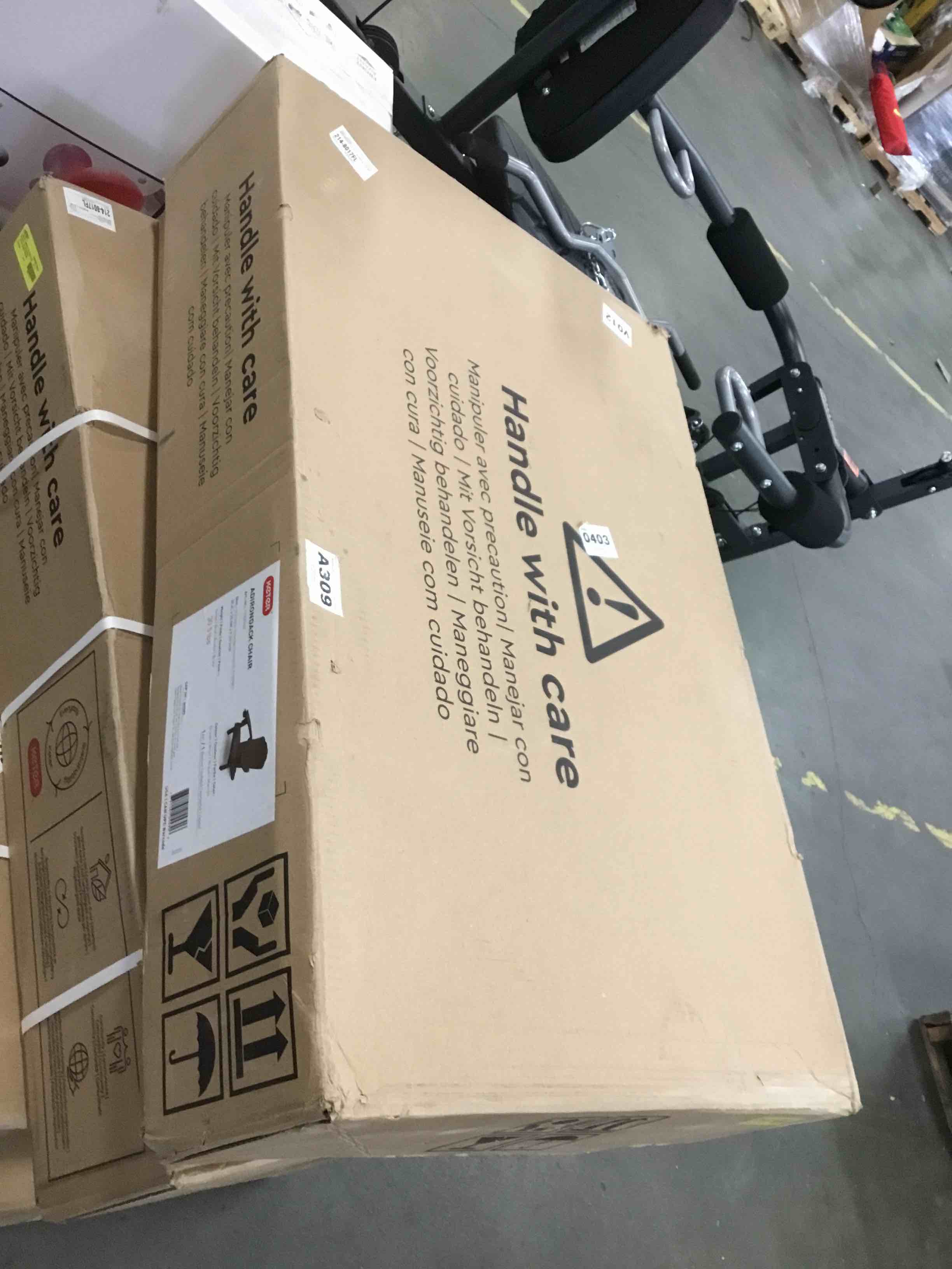 https://s3.amazonaws.com/lotting-images-prod/bidfta/RED5781178_1707417477674.jpeg