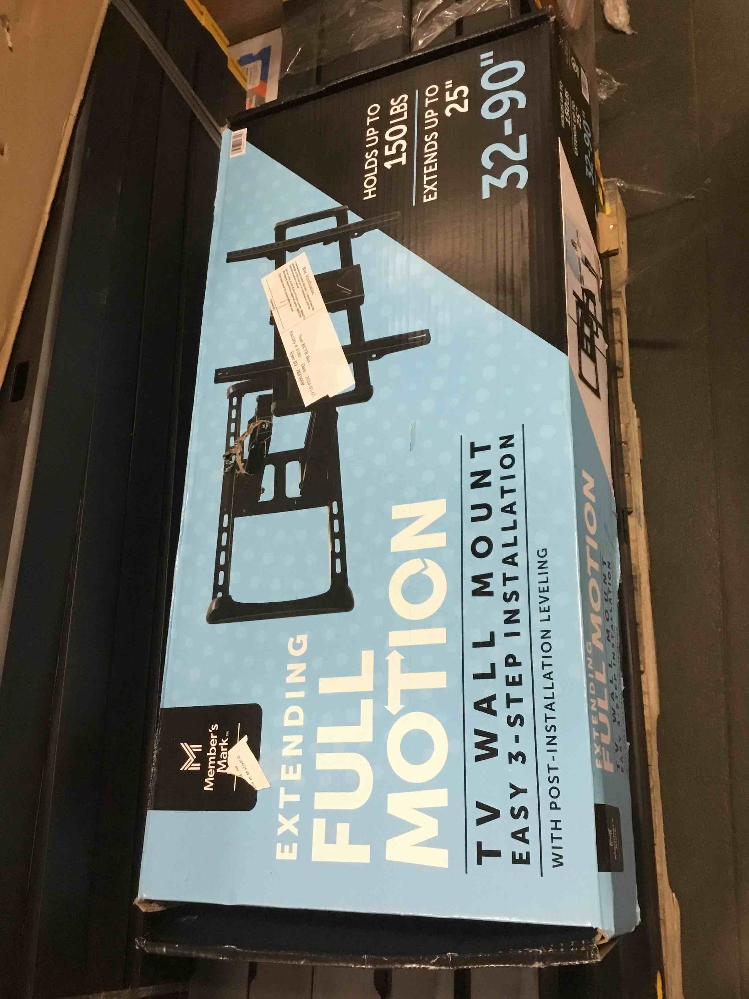 https://s3.amazonaws.com/lotting-images-prod/bidfta/RED5781243_1707482882605.jpeg