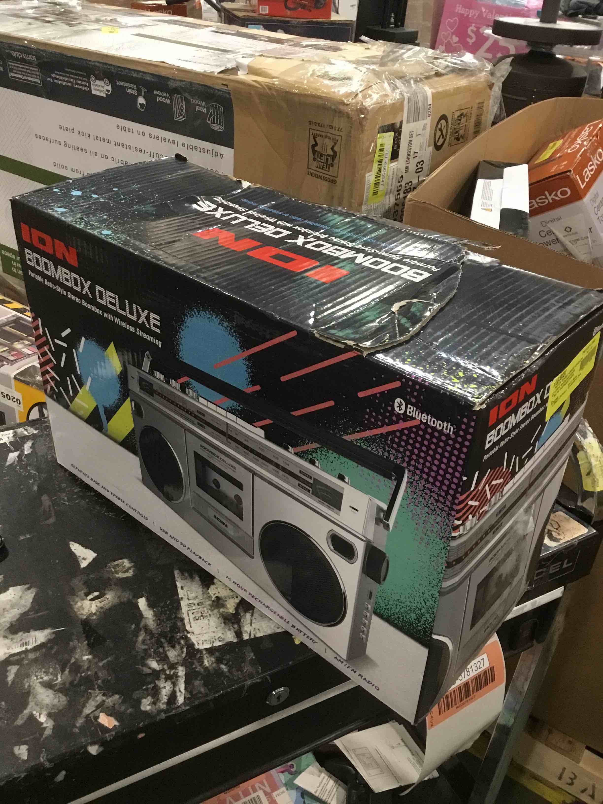 https://s3.amazonaws.com/lotting-images-prod/bidfta/RED5781326_1707496660034.jpeg
