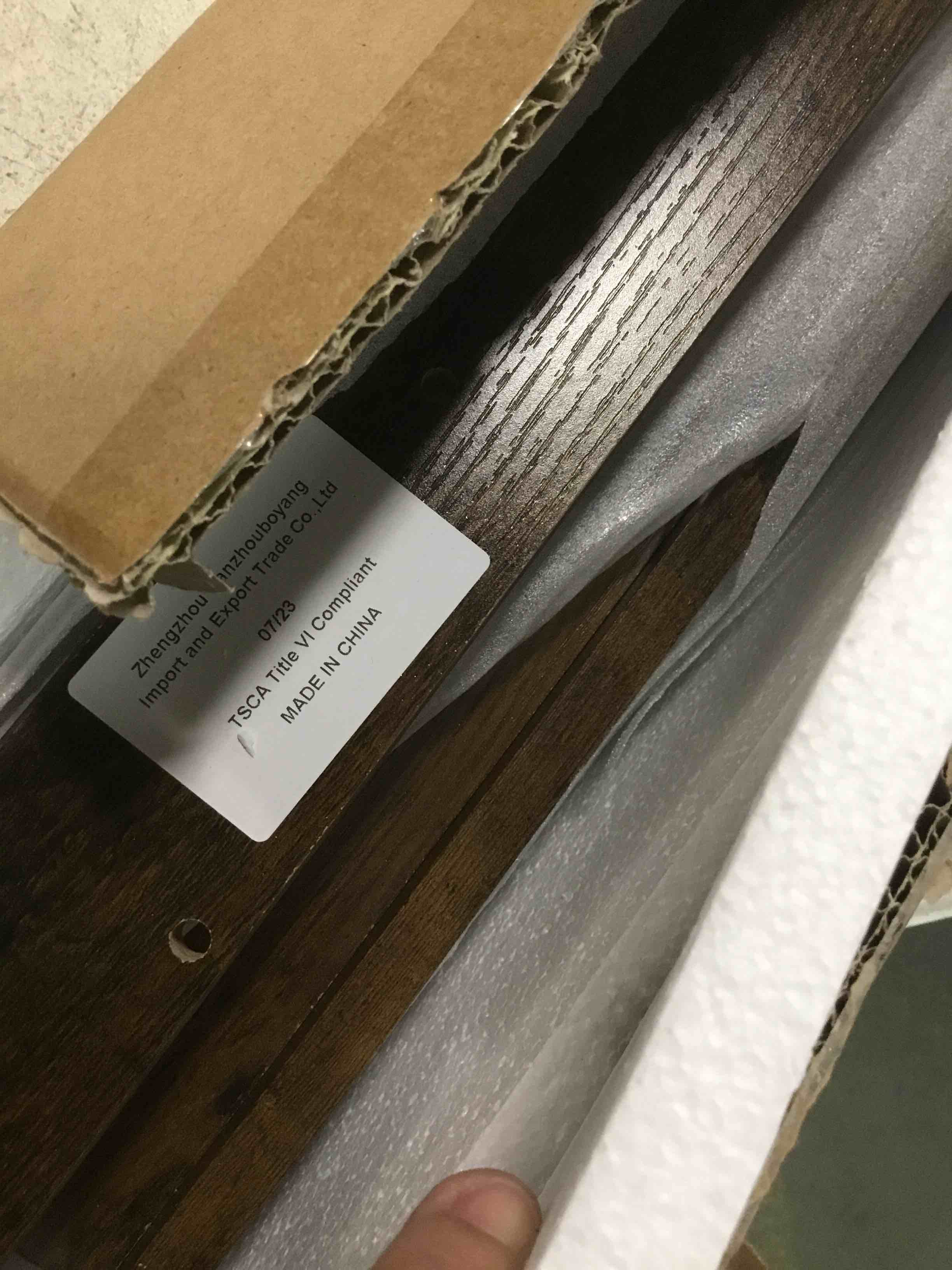 https://s3.amazonaws.com/lotting-images-prod/bidfta/RED5781947_1706633816147.jpeg