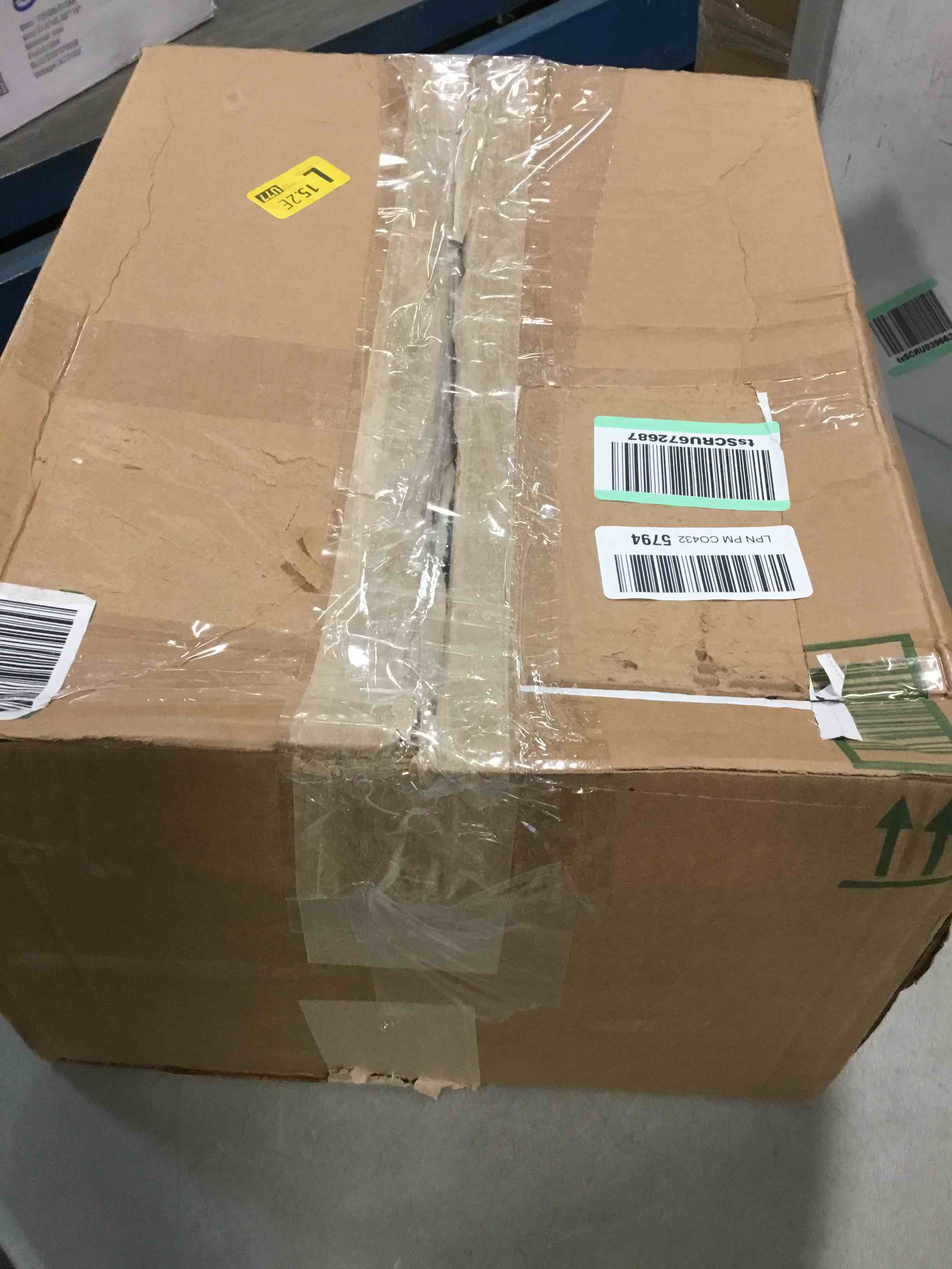 https://s3.amazonaws.com/lotting-images-prod/bidfta/RED5782335_1706793276543.jpeg
