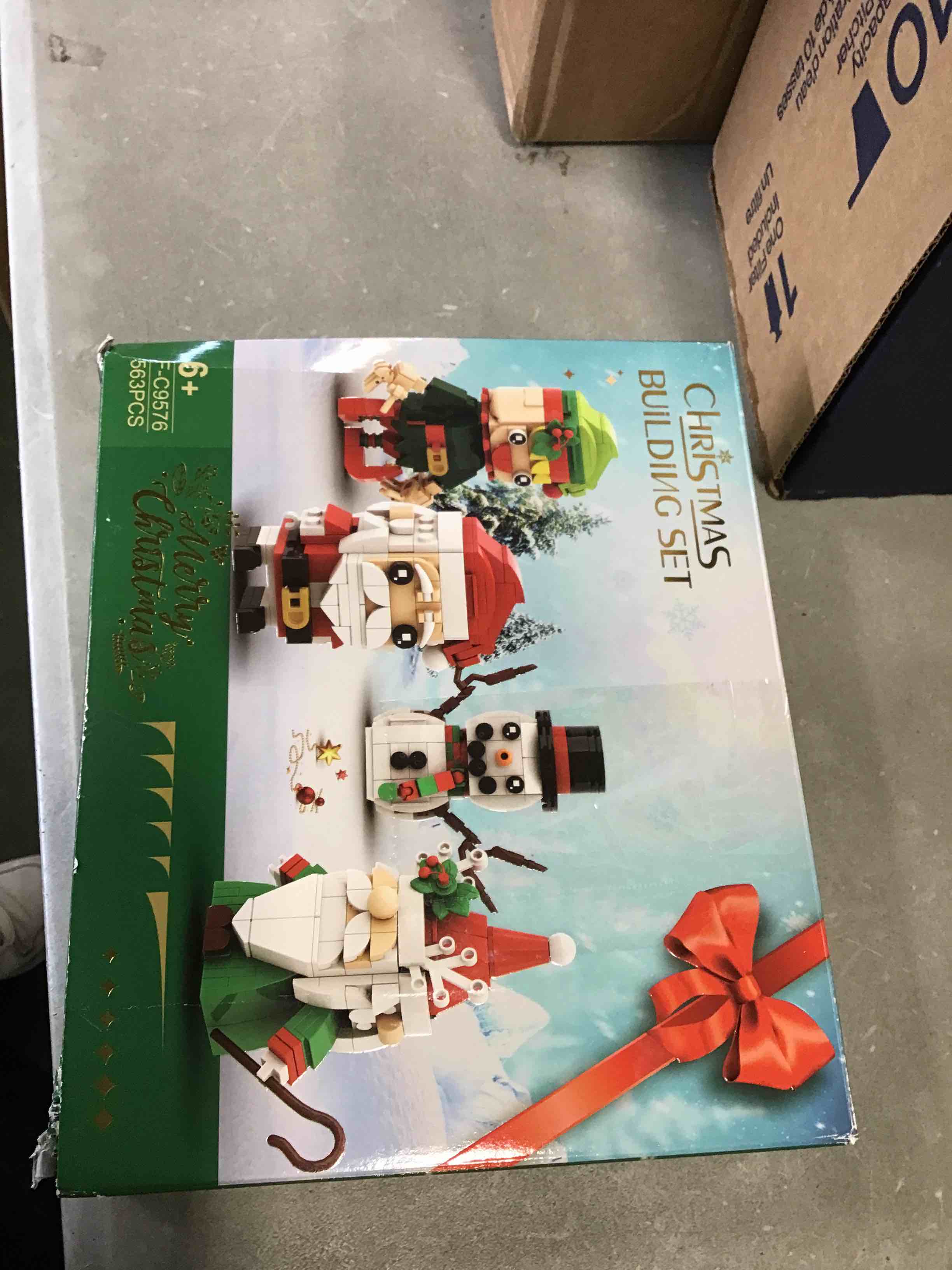 https://s3.amazonaws.com/lotting-images-prod/bidfta/RED5783650_1706815505002.jpeg