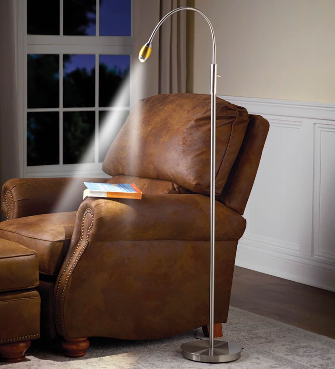 The Brightness Zooming Natural Light Lamp