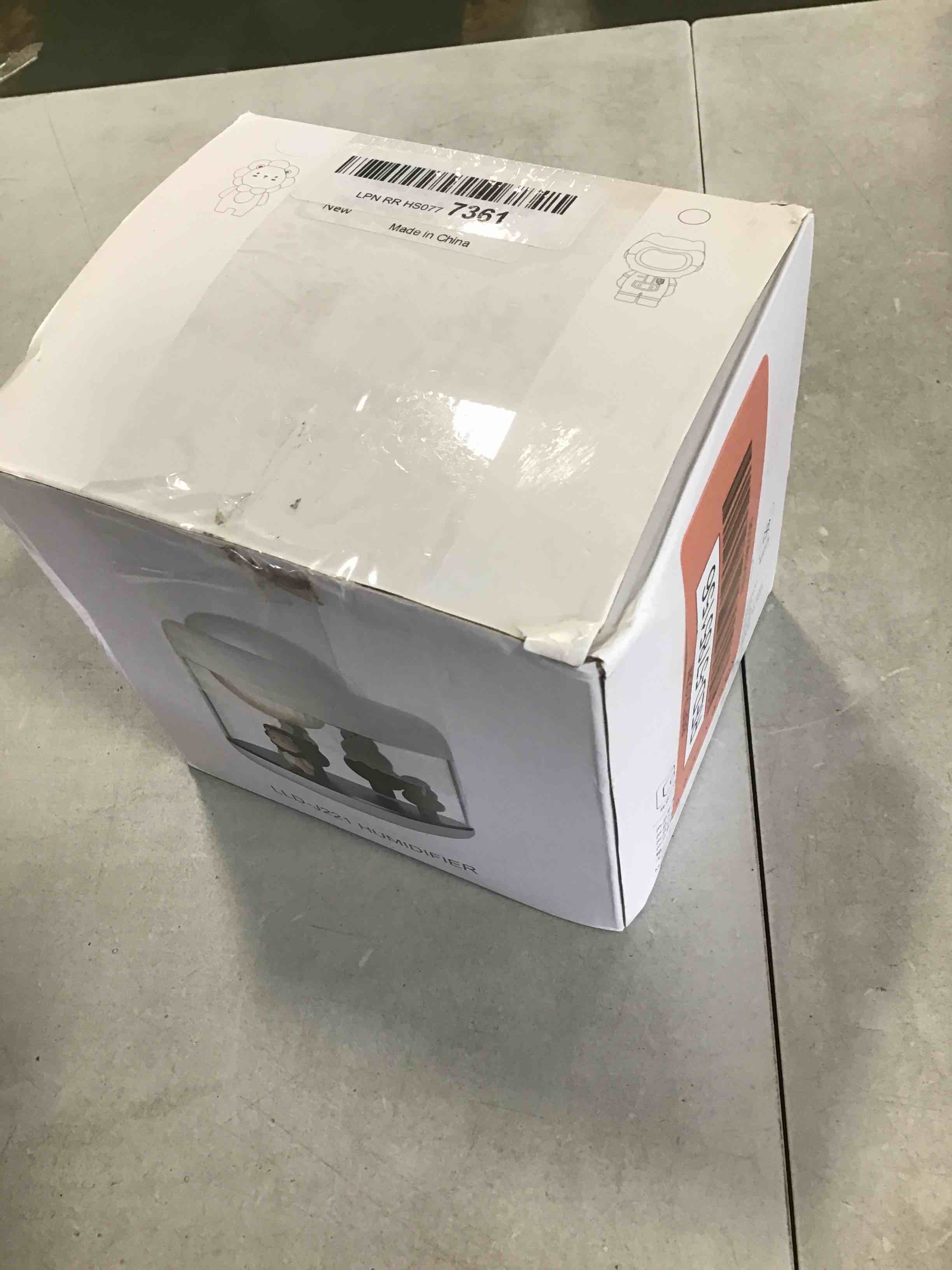 https://s3.amazonaws.com/lotting-images-prod/bidfta/RED5785156_1707339958291.jpeg