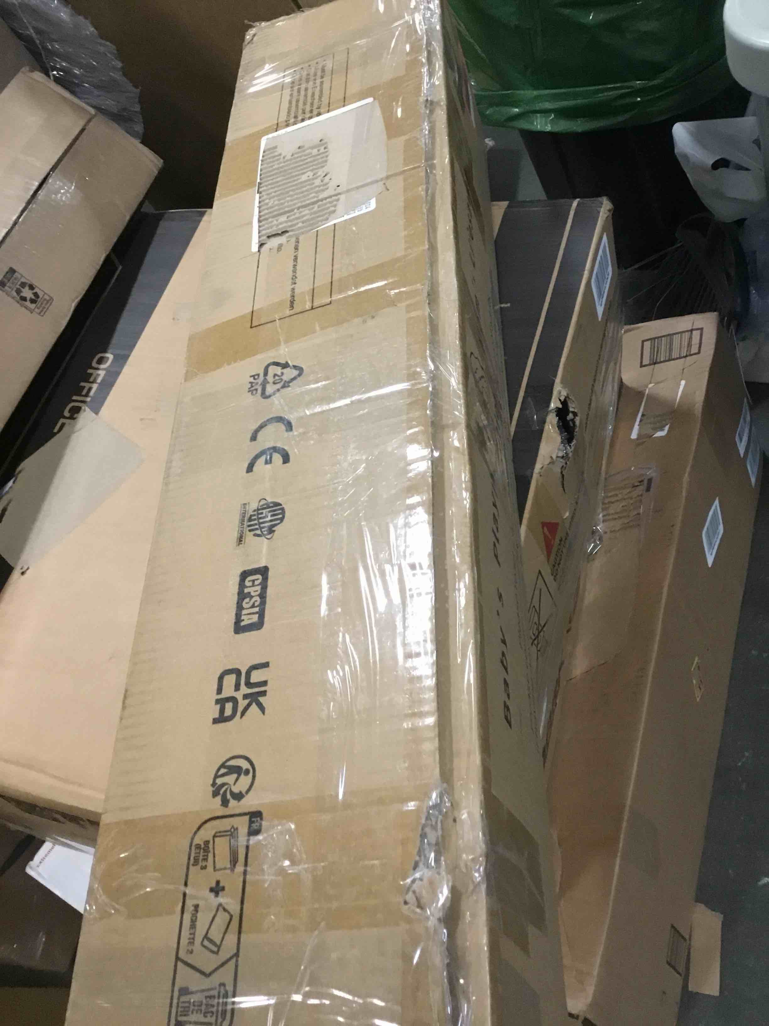 https://s3.amazonaws.com/lotting-images-prod/bidfta/RED5785427_1707585313818.jpeg