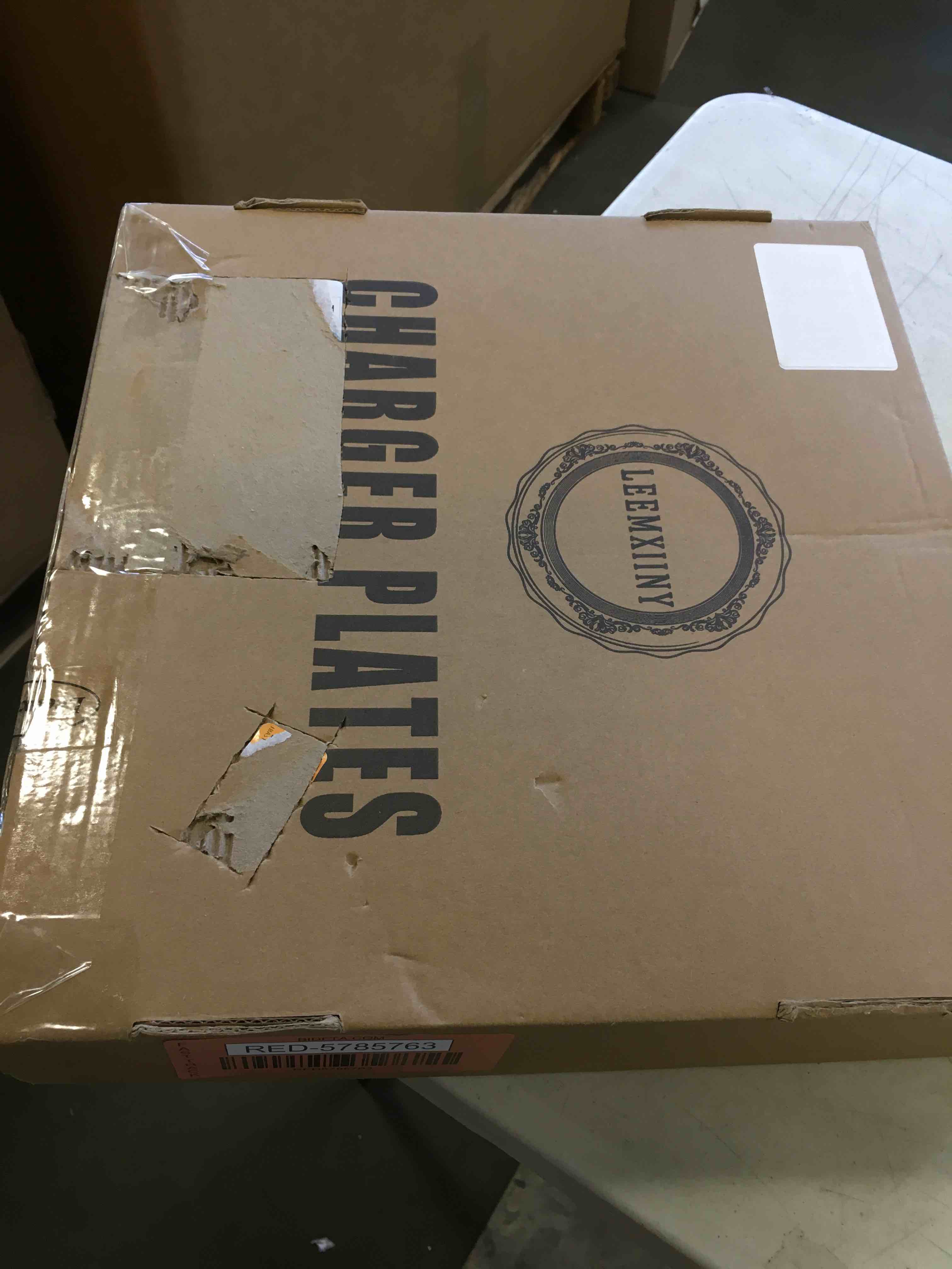 https://s3.amazonaws.com/lotting-images-prod/bidfta/RED5785763_1707842715265.jpeg