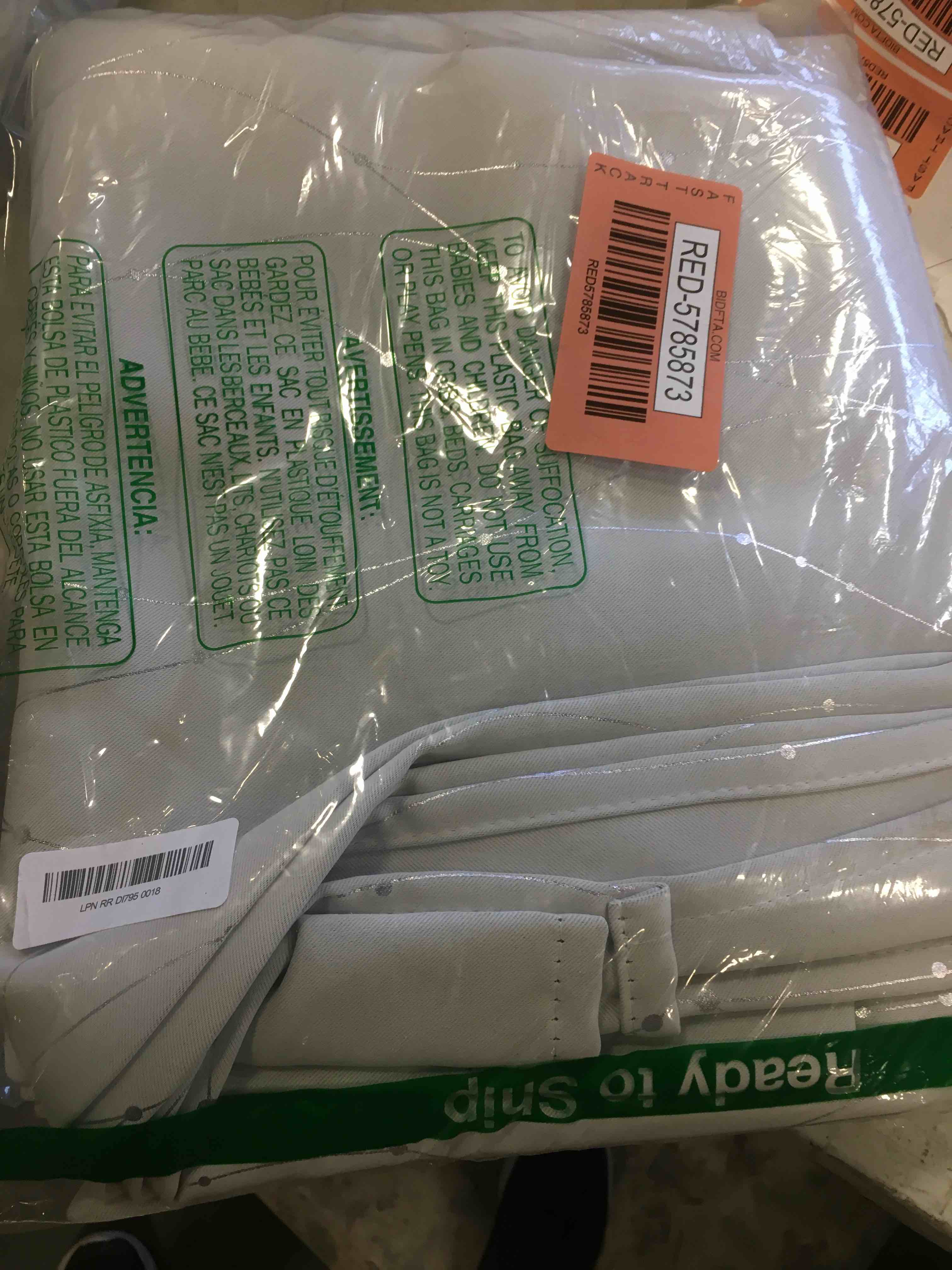 https://s3.amazonaws.com/lotting-images-prod/bidfta/RED5785873_1707854061916.jpeg
