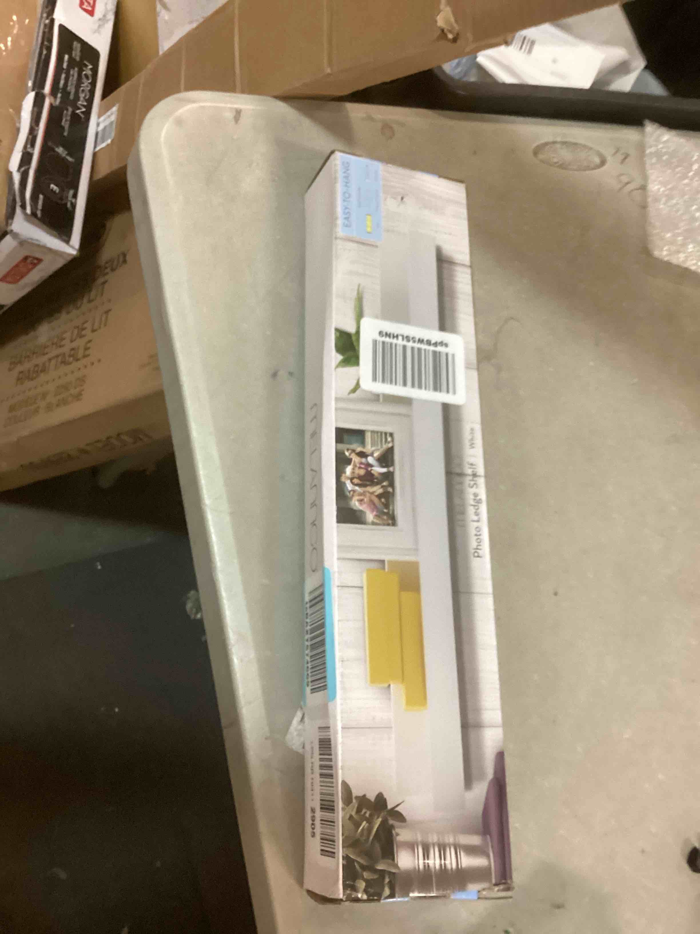 https://s3.amazonaws.com/lotting-images-prod/bidfta/RED5787753_1706560796950.jpeg
