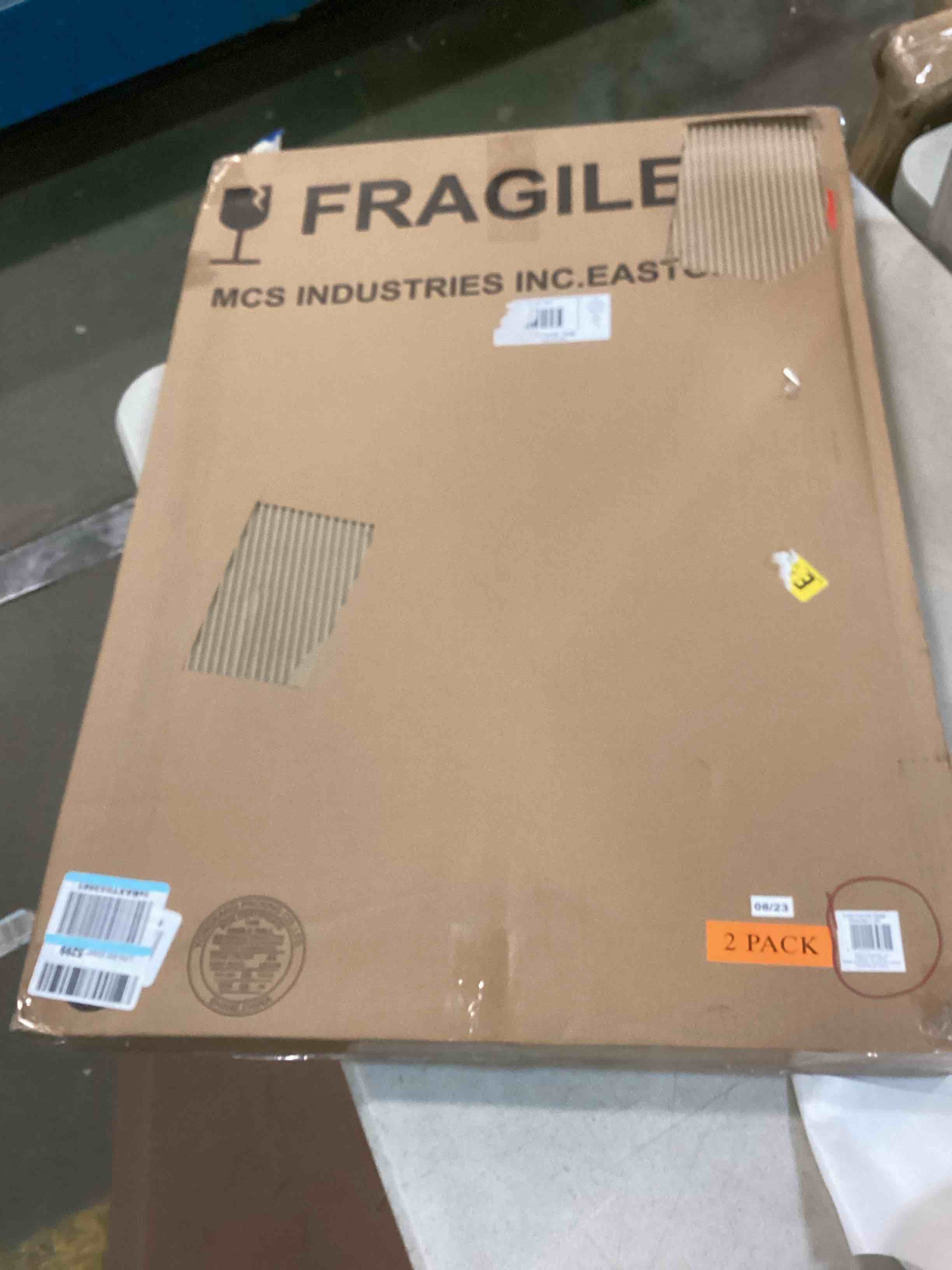https://s3.amazonaws.com/lotting-images-prod/bidfta/RED5787949_1706632446995.jpeg