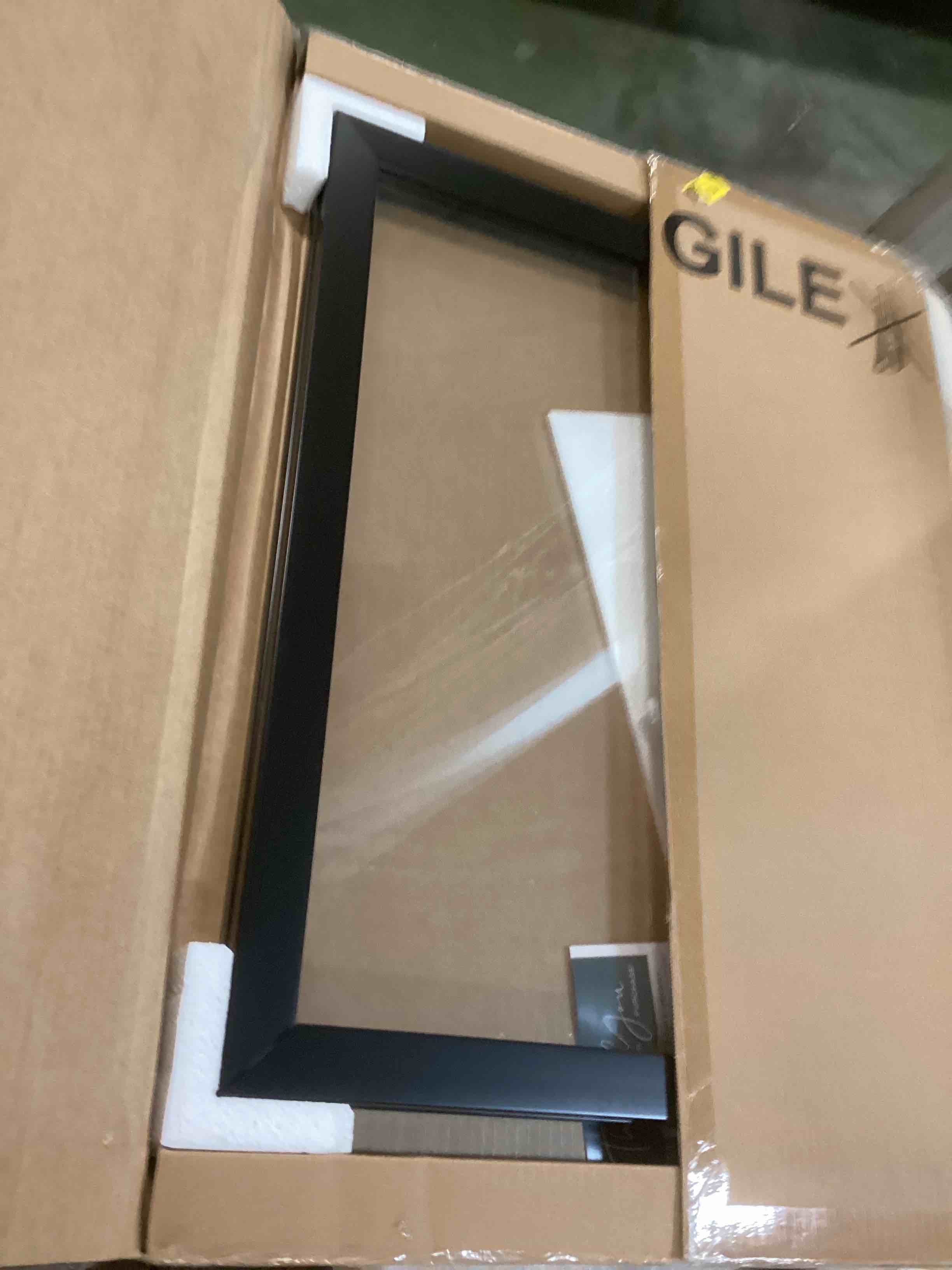 https://s3.amazonaws.com/lotting-images-prod/bidfta/RED5787949_1706632483232.jpeg