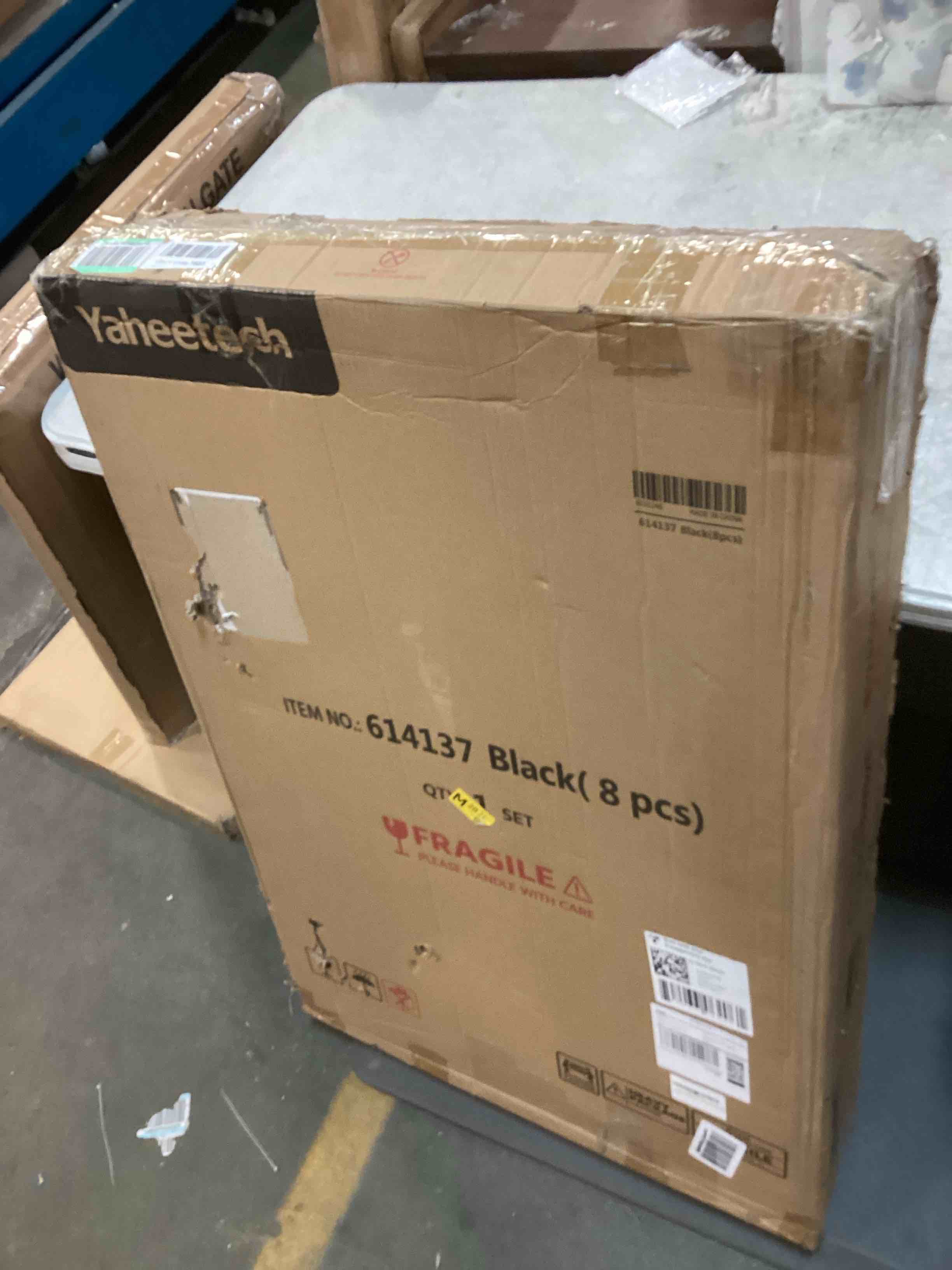https://s3.amazonaws.com/lotting-images-prod/bidfta/RED5788414_1706796604143.jpeg