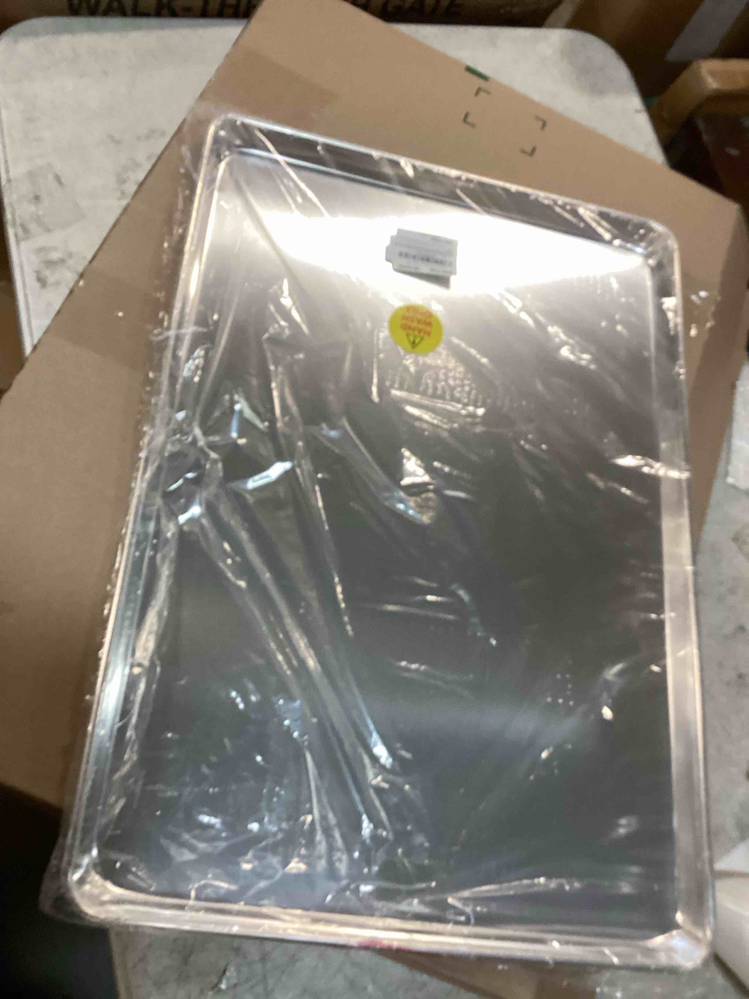 https://s3.amazonaws.com/lotting-images-prod/bidfta/RED5788417_1706797067048.jpeg