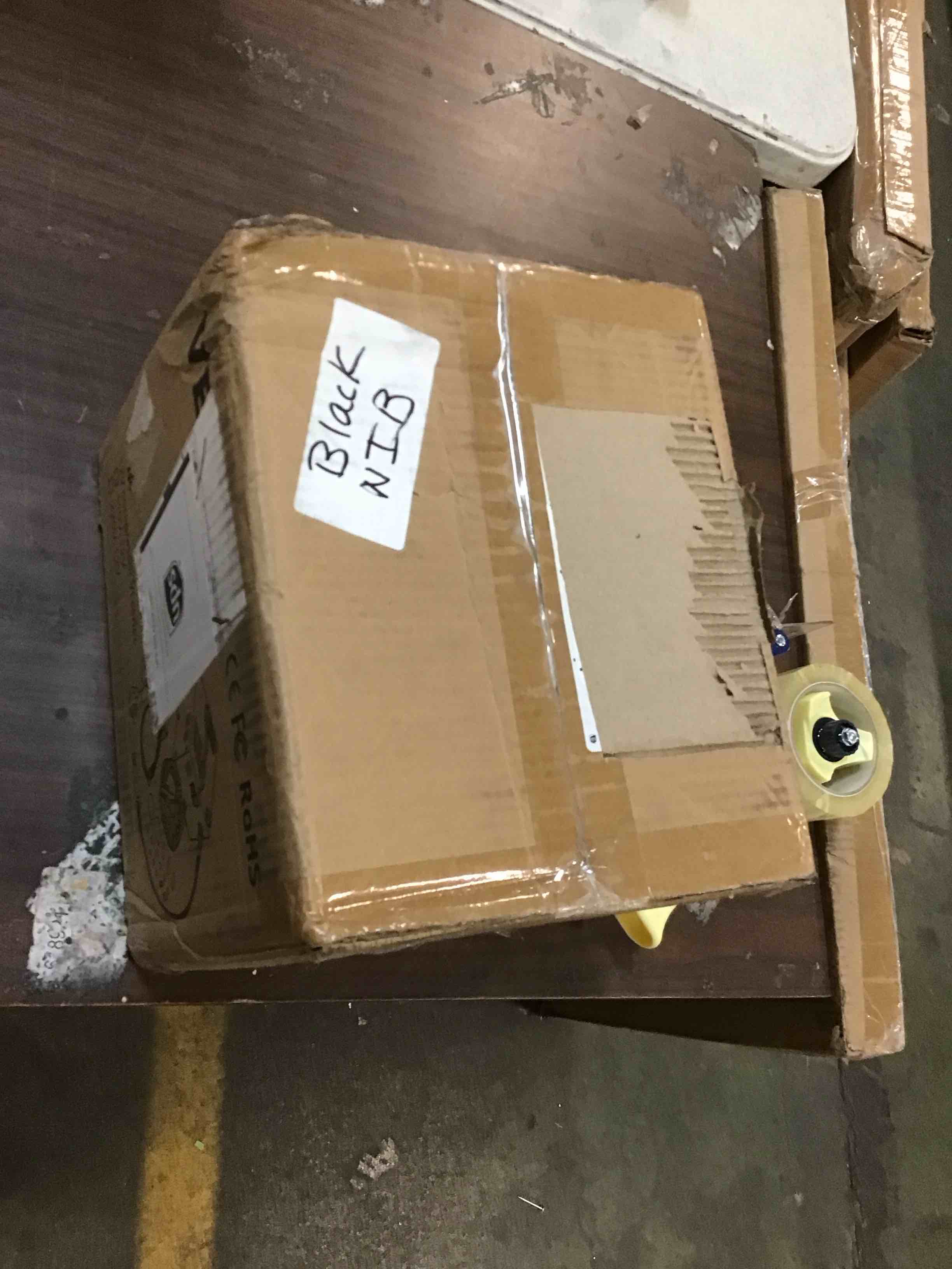 https://s3.amazonaws.com/lotting-images-prod/bidfta/RED5788637_1706880009269.jpeg