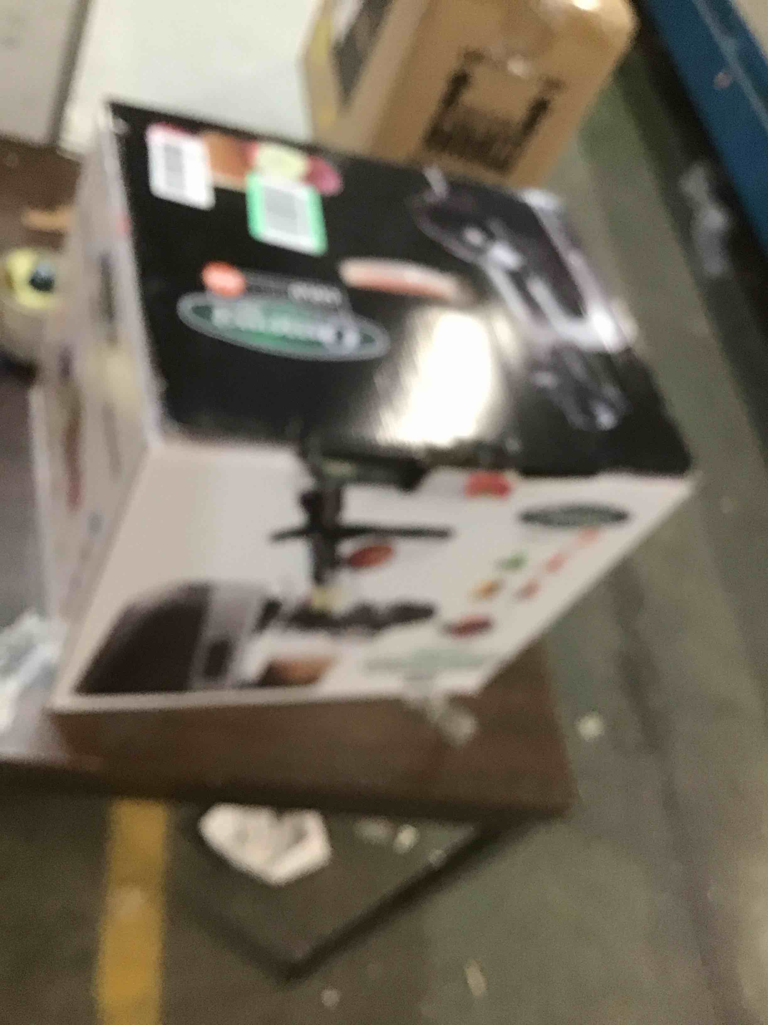 https://s3.amazonaws.com/lotting-images-prod/bidfta/RED5788724_1706892266411.jpeg