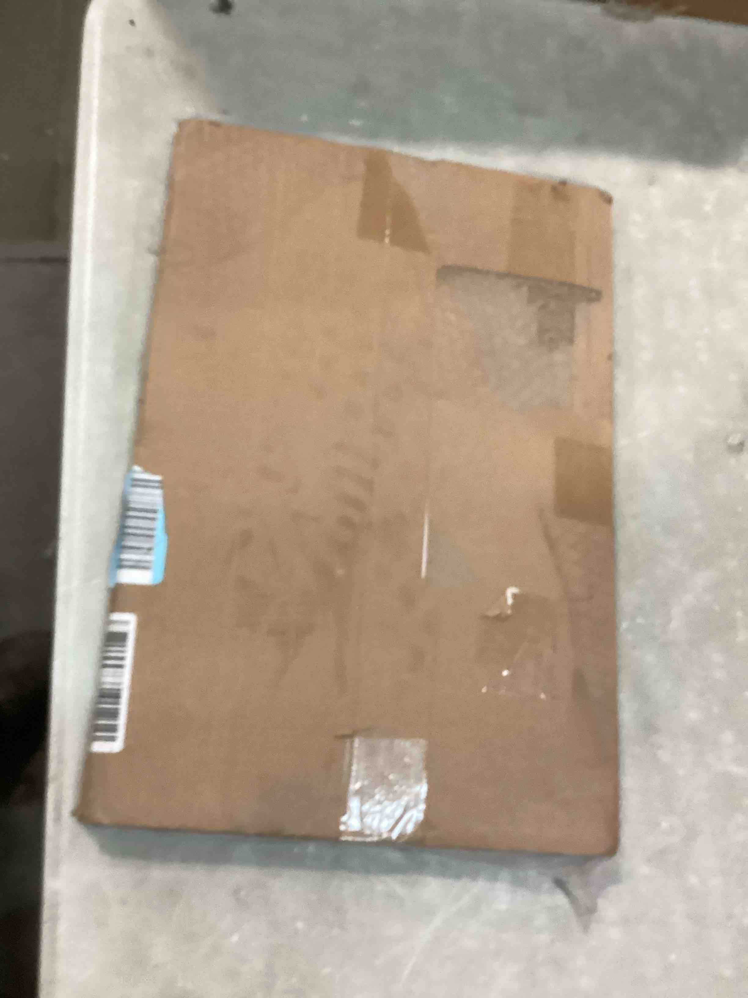 https://s3.amazonaws.com/lotting-images-prod/bidfta/RED5788901_1706972088956.jpeg