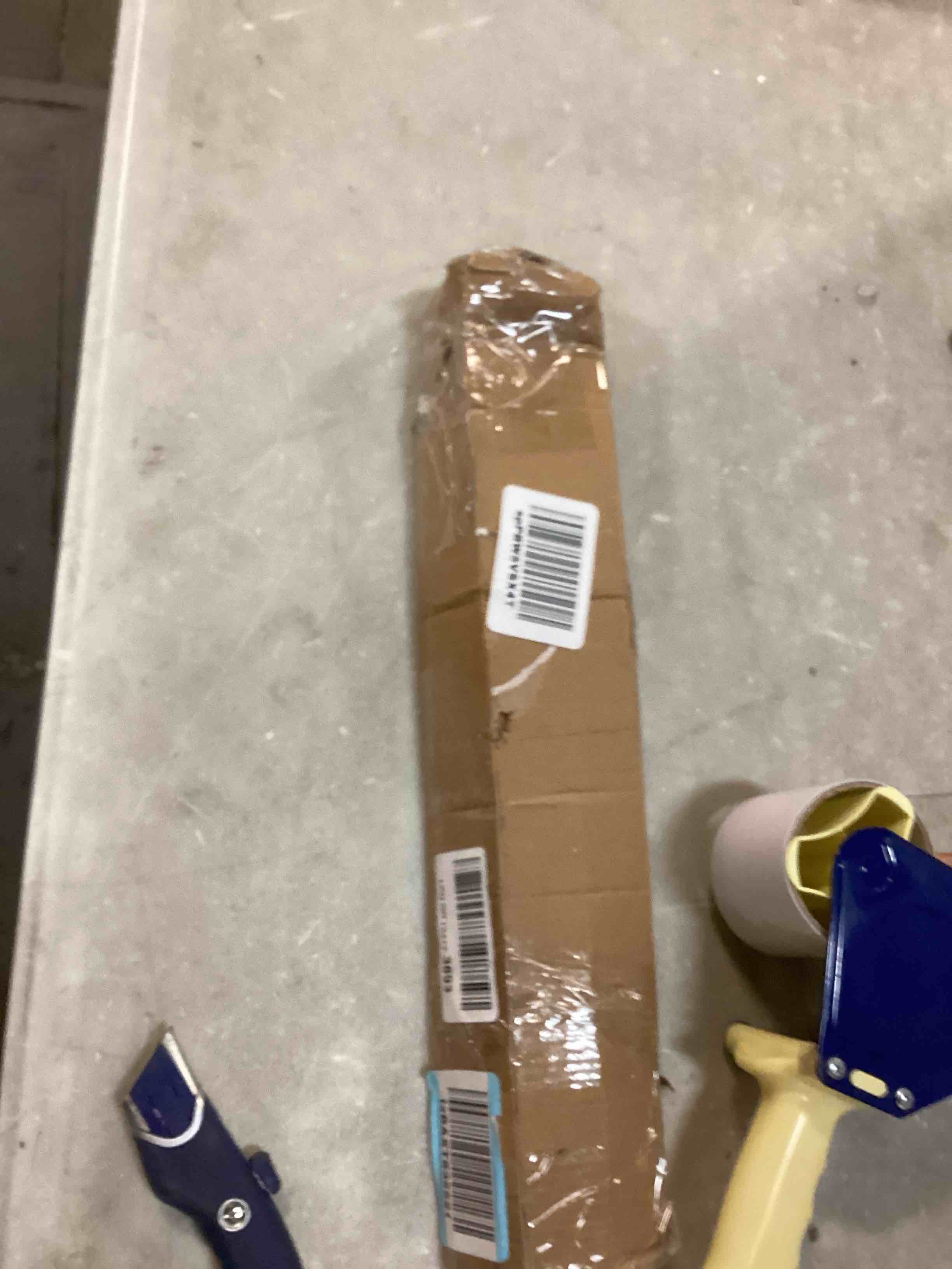 https://s3.amazonaws.com/lotting-images-prod/bidfta/RED5788920_1706974860678.jpeg