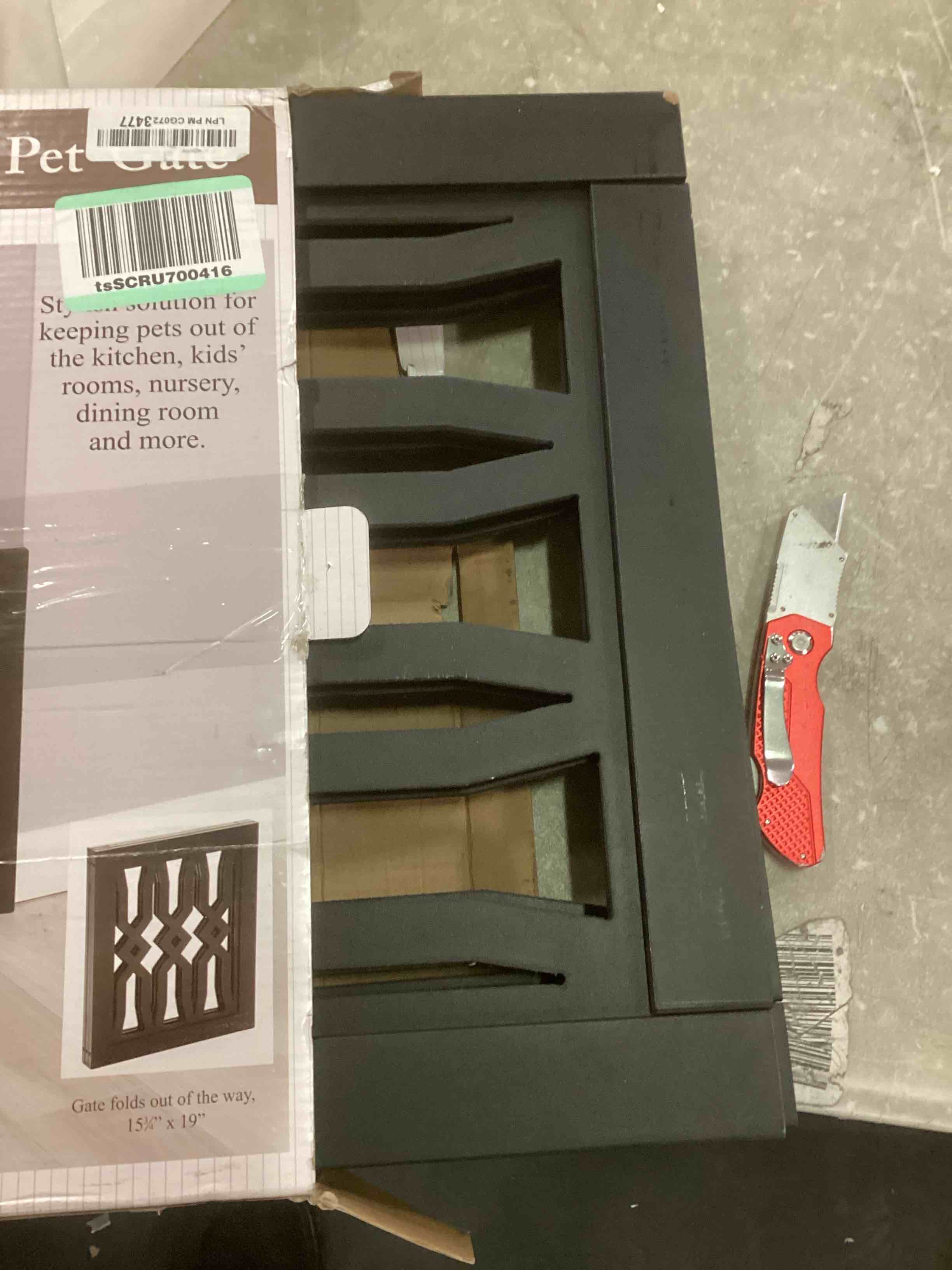 https://s3.amazonaws.com/lotting-images-prod/bidfta/RED5789028_1706535300971.jpeg