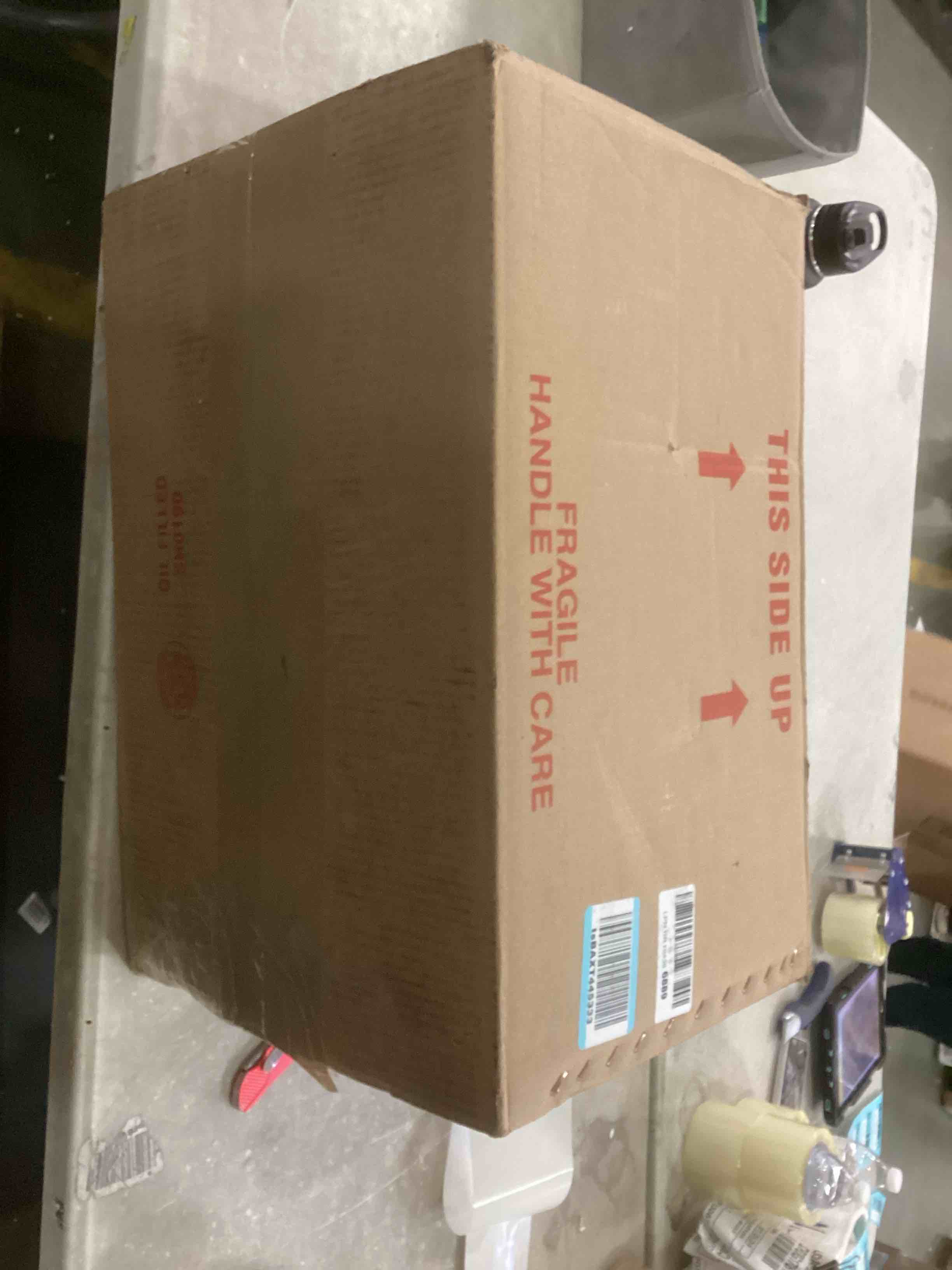 https://s3.amazonaws.com/lotting-images-prod/bidfta/RED5789314_1706629848958.jpeg
