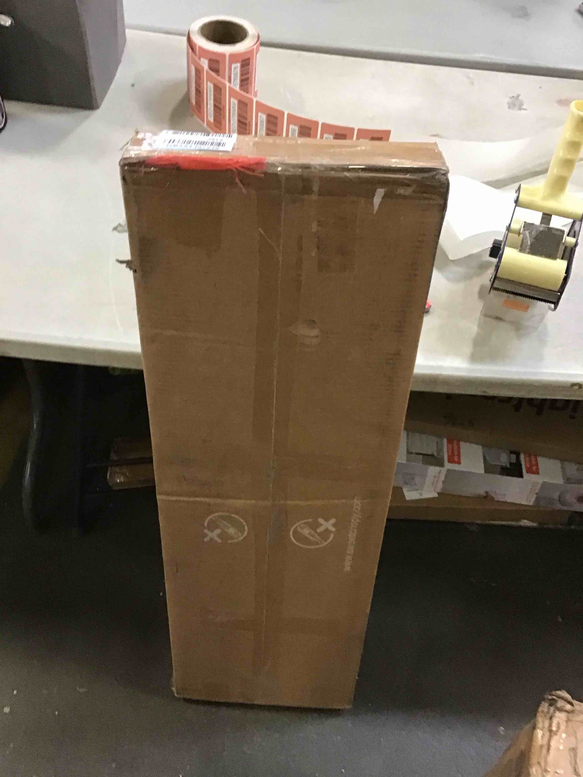 https://s3.amazonaws.com/lotting-images-prod/bidfta/RED5789864_1706802569875.jpeg