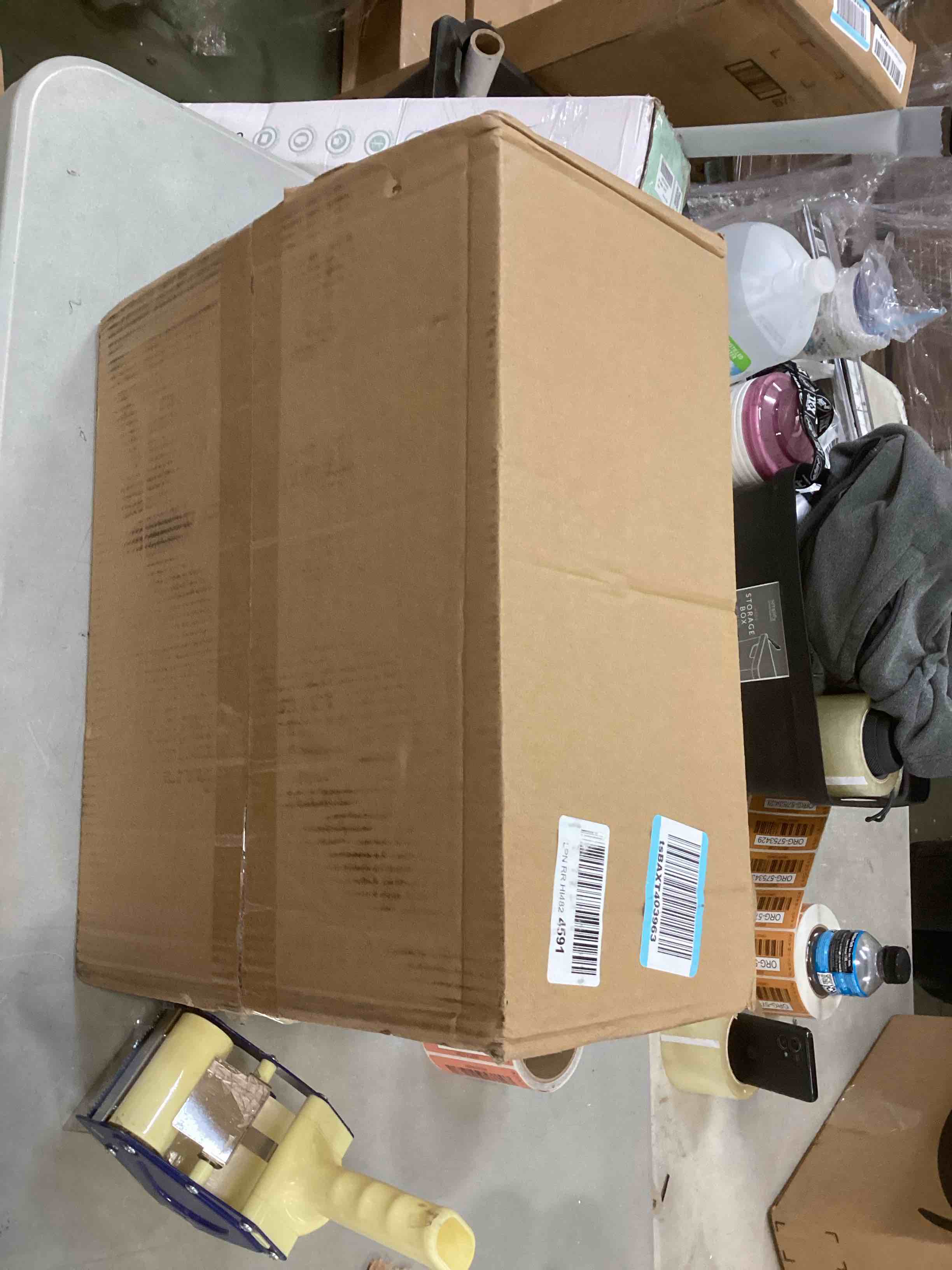 https://s3.amazonaws.com/lotting-images-prod/bidfta/RED5790224_1706905337950.jpeg