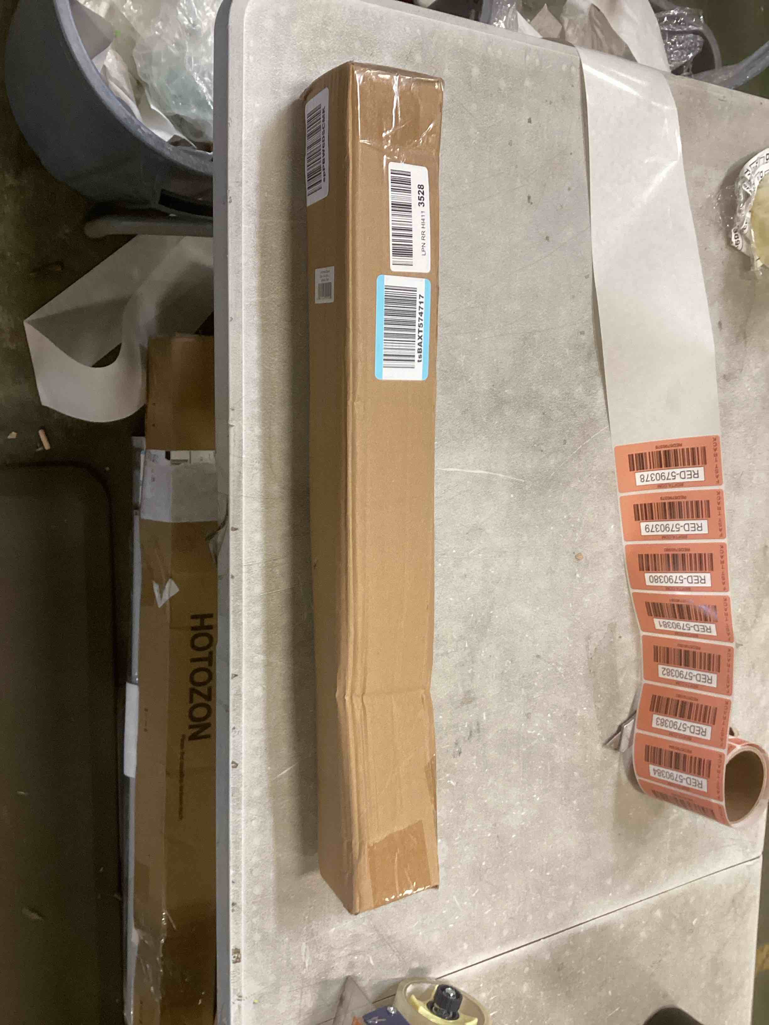 https://s3.amazonaws.com/lotting-images-prod/bidfta/RED5790378_1706979955288.jpeg