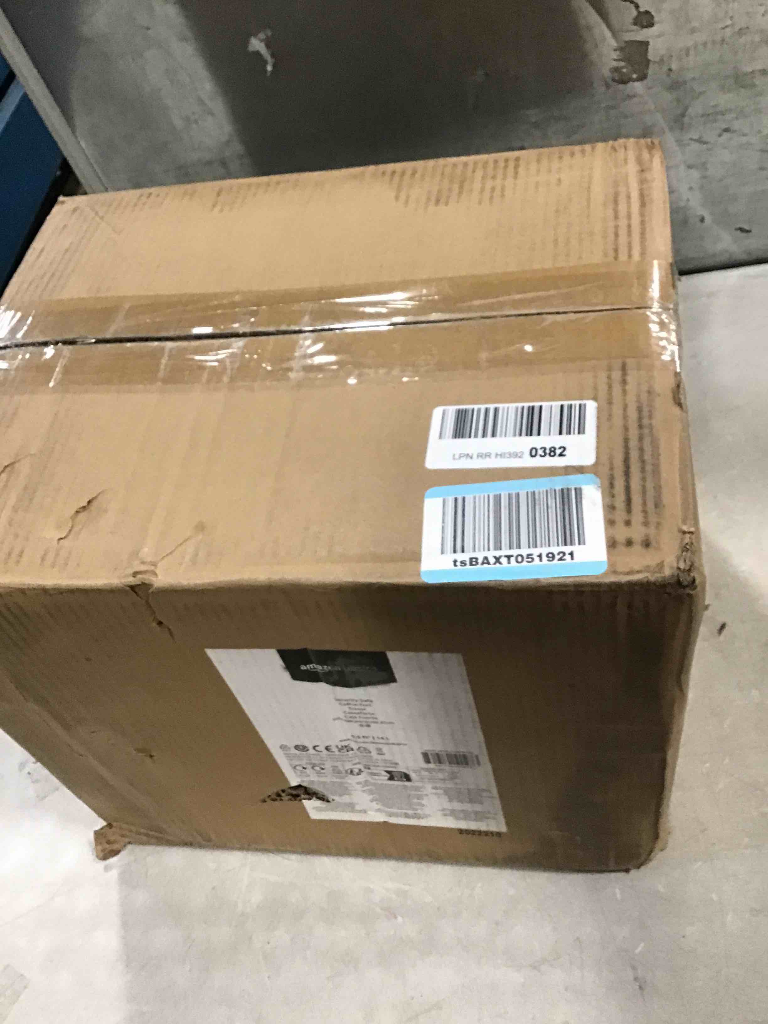 https://s3.amazonaws.com/lotting-images-prod/bidfta/RED5791105_1706619903179.jpeg