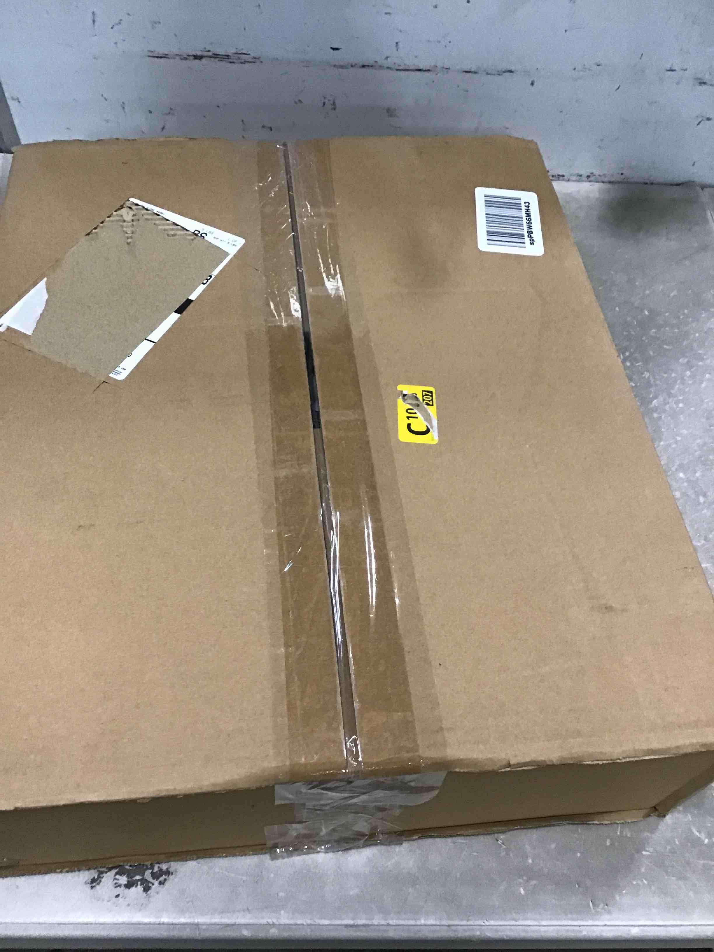 https://s3.amazonaws.com/lotting-images-prod/bidfta/RED5791779_1706813216391.jpeg