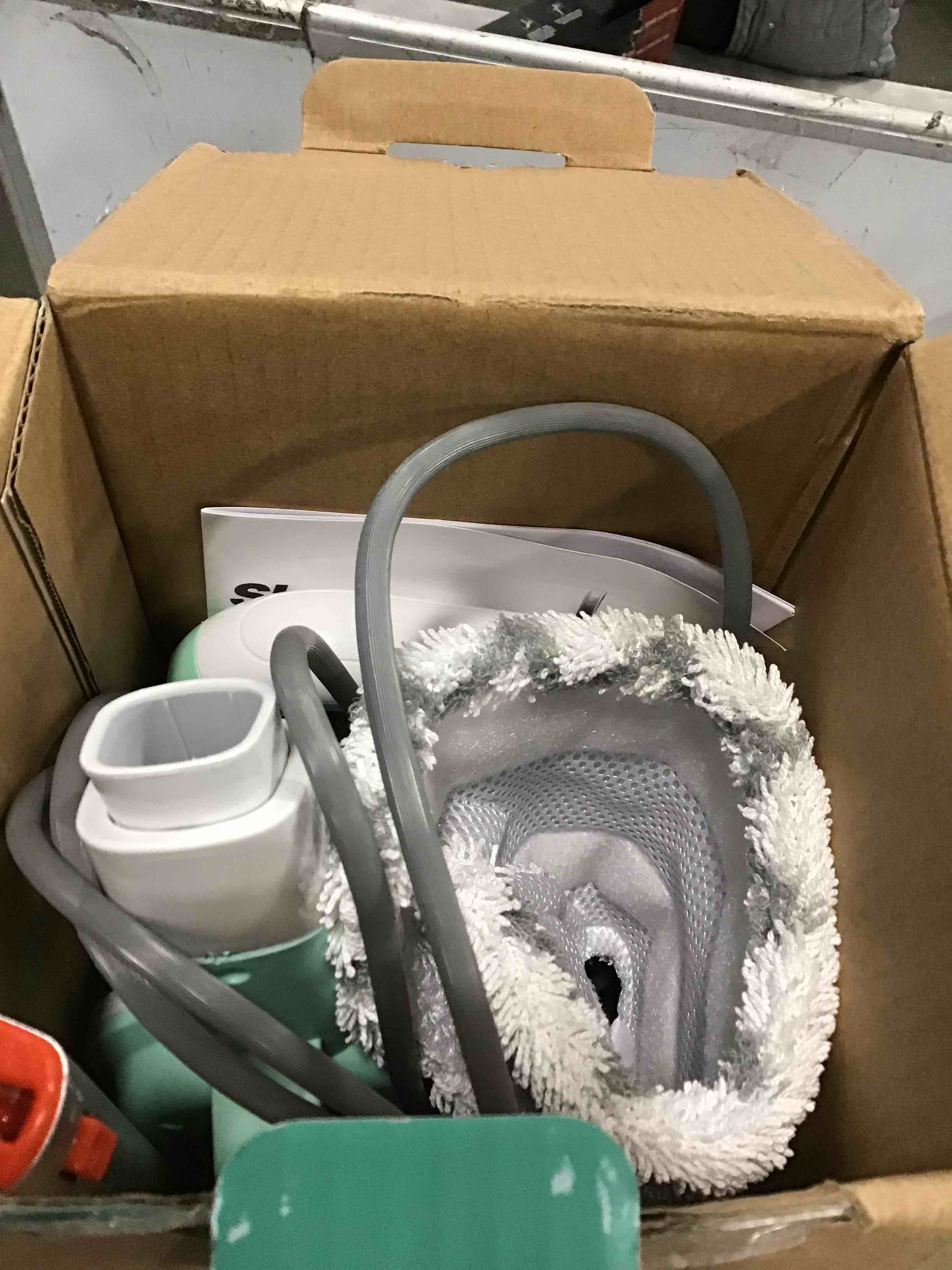 https://s3.amazonaws.com/lotting-images-prod/bidfta/RED5791831_1706819964859.jpeg